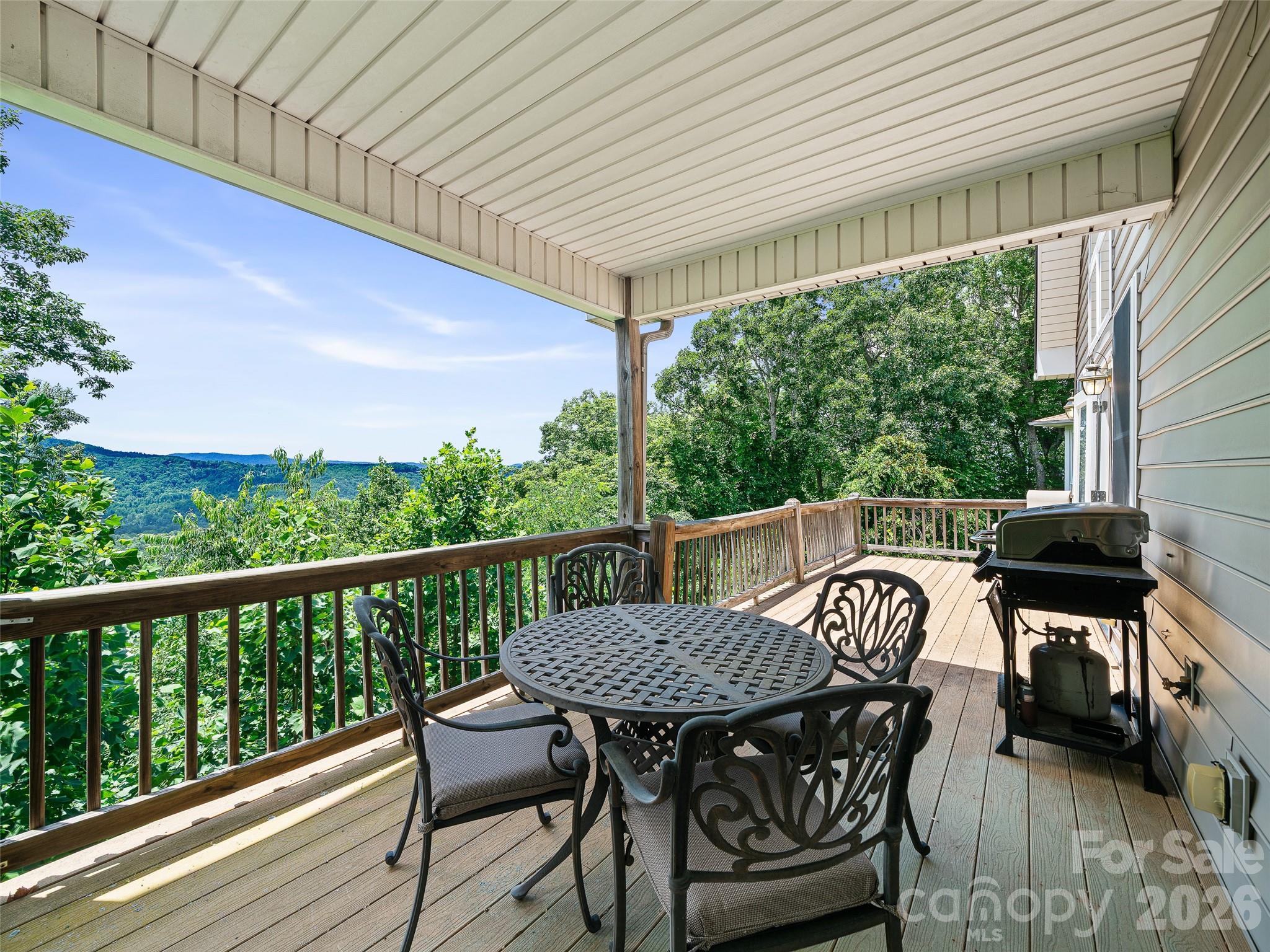 67 Ashefield Court — Hendersonville
