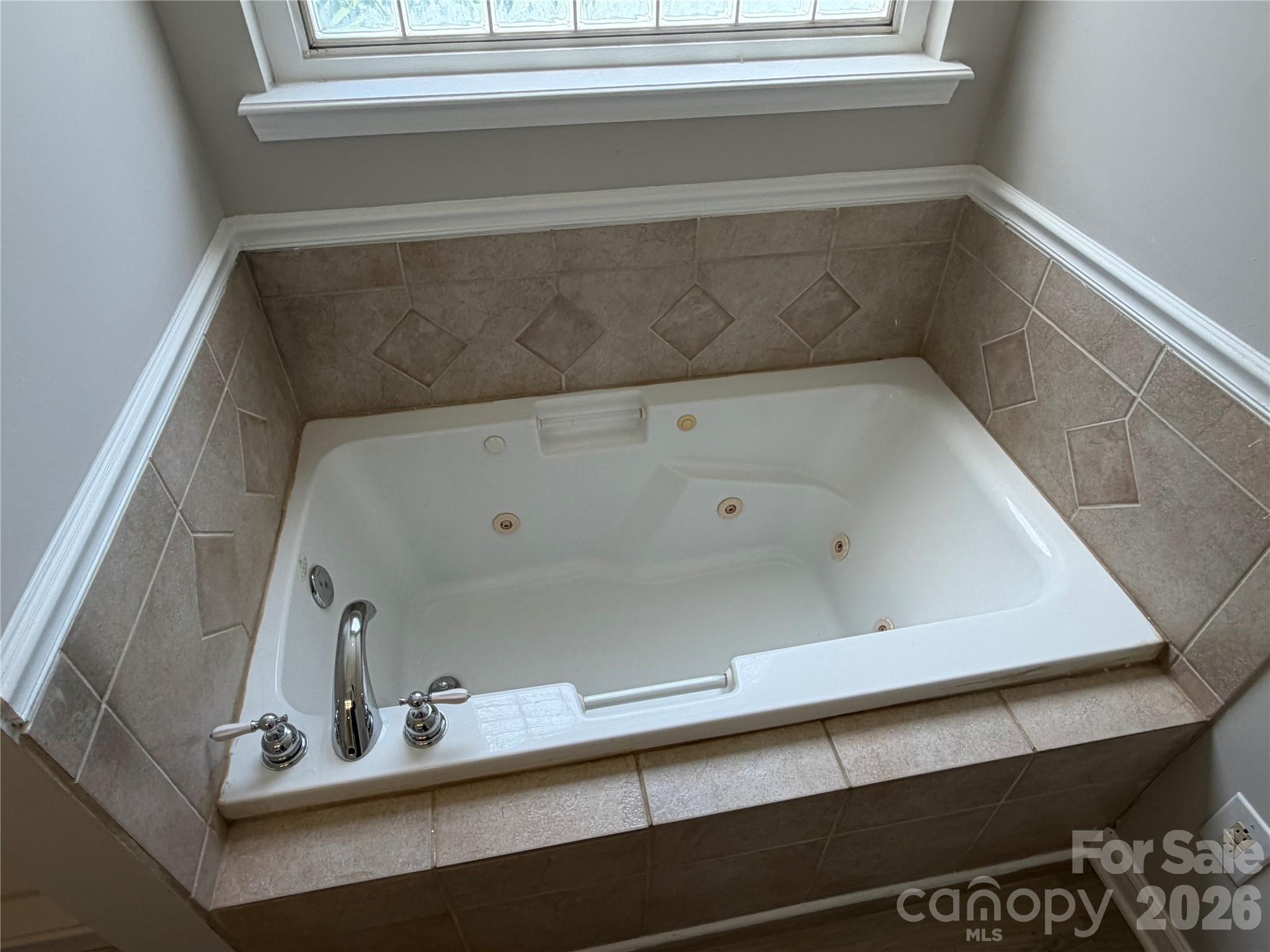 3930 Ashland Drive — Maiden
