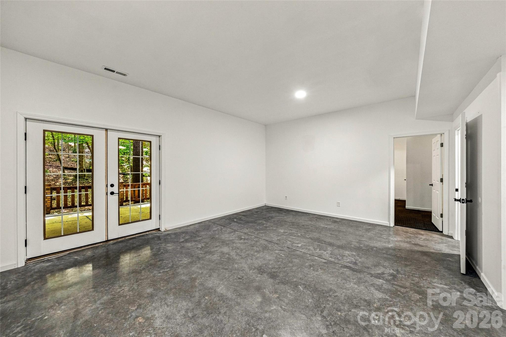 90 Ashley Woods Drive — Arden