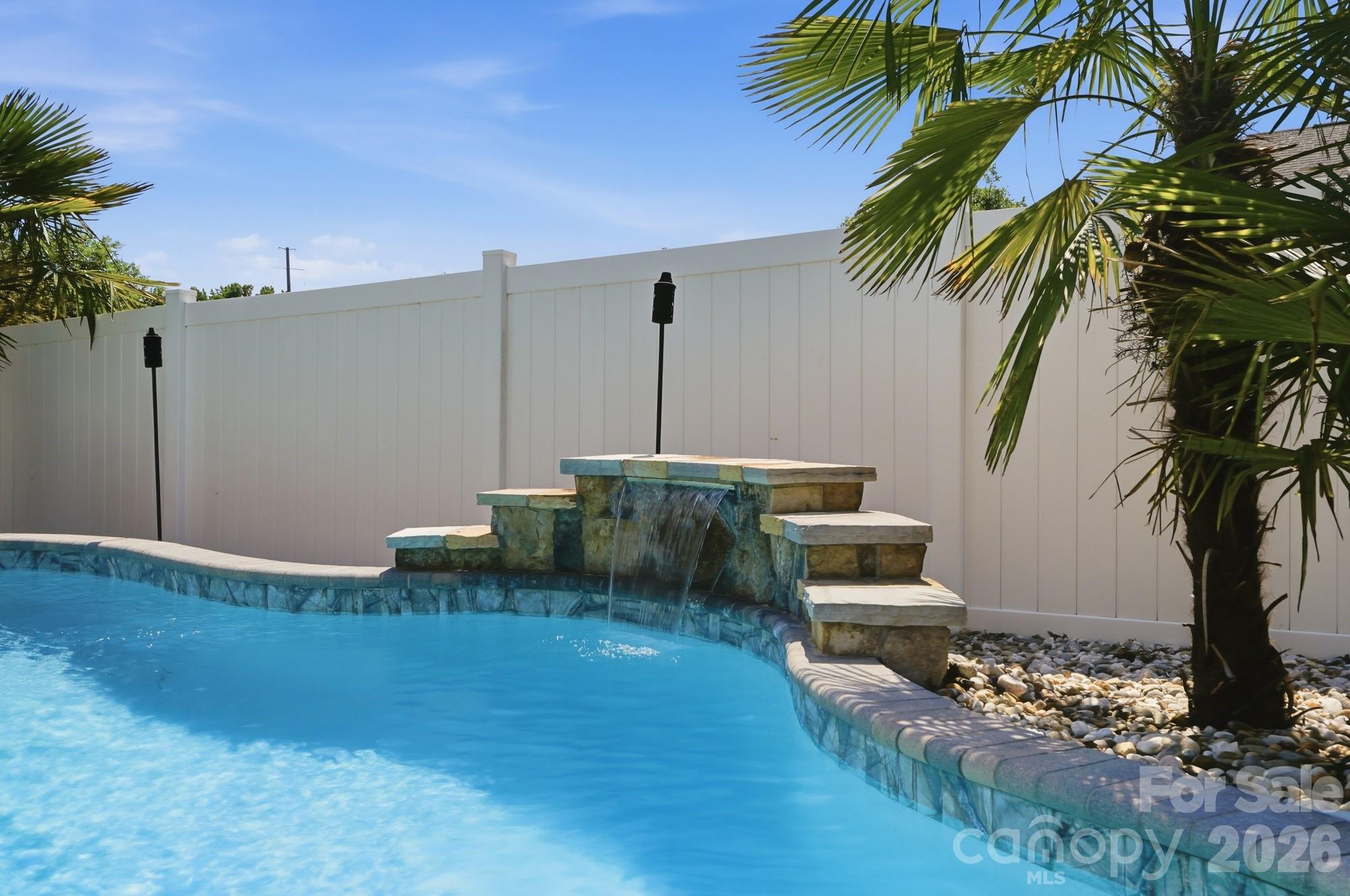 125 Louden Drive — Mooresville