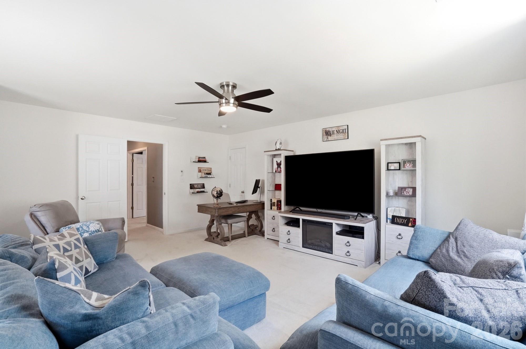 125 Louden Drive — Mooresville