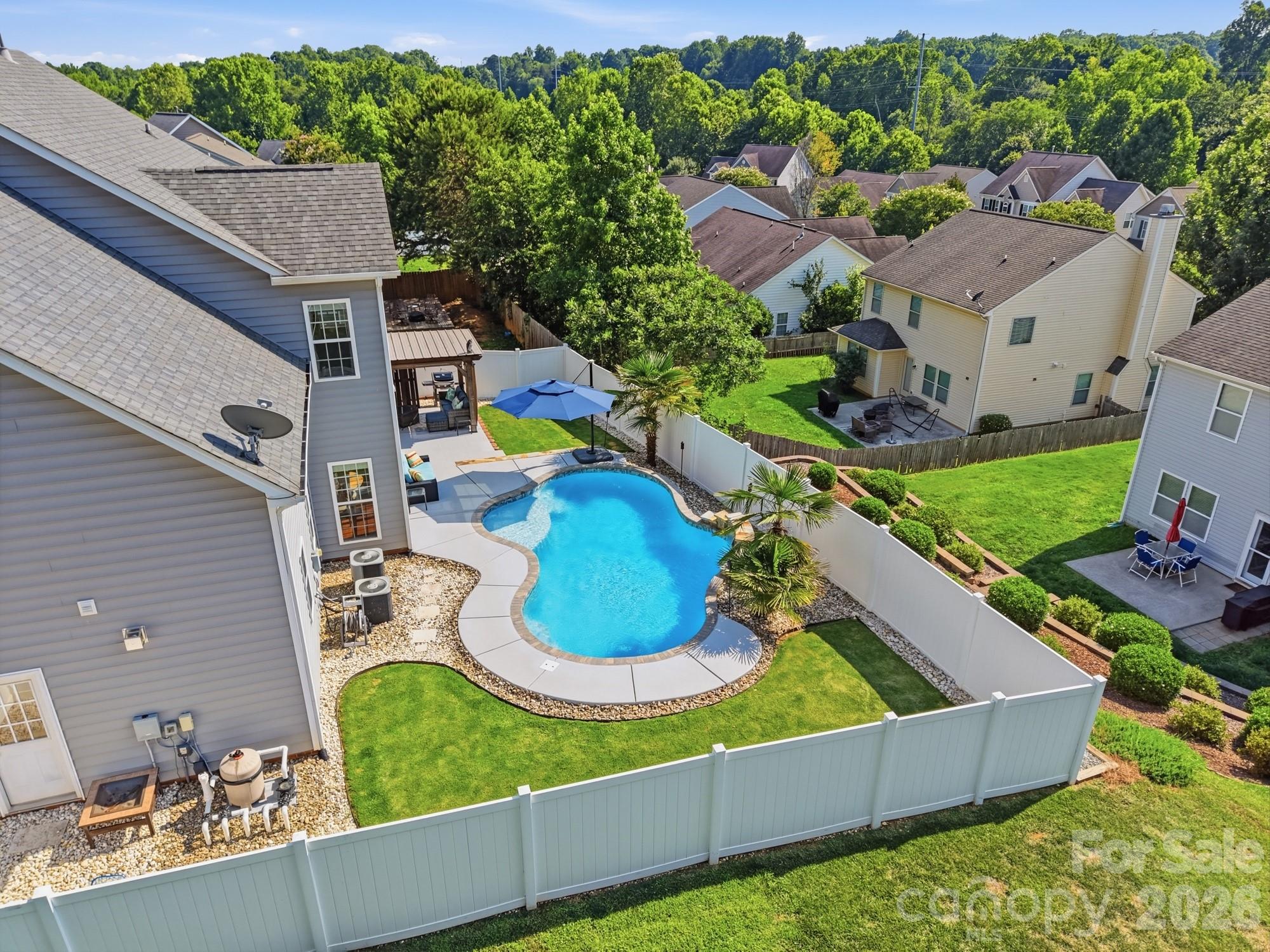 125 Louden Drive — Mooresville