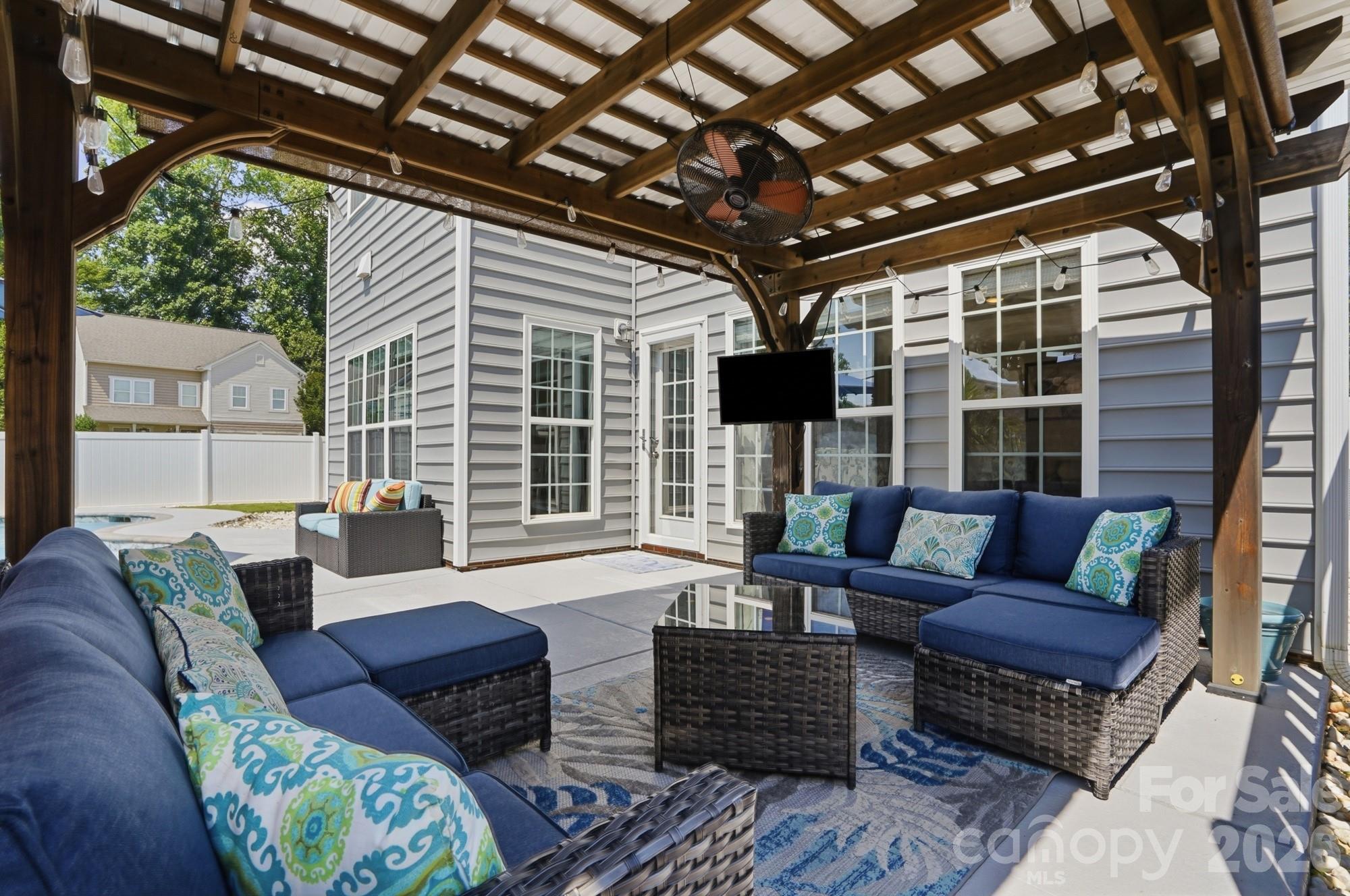125 Louden Drive — Mooresville