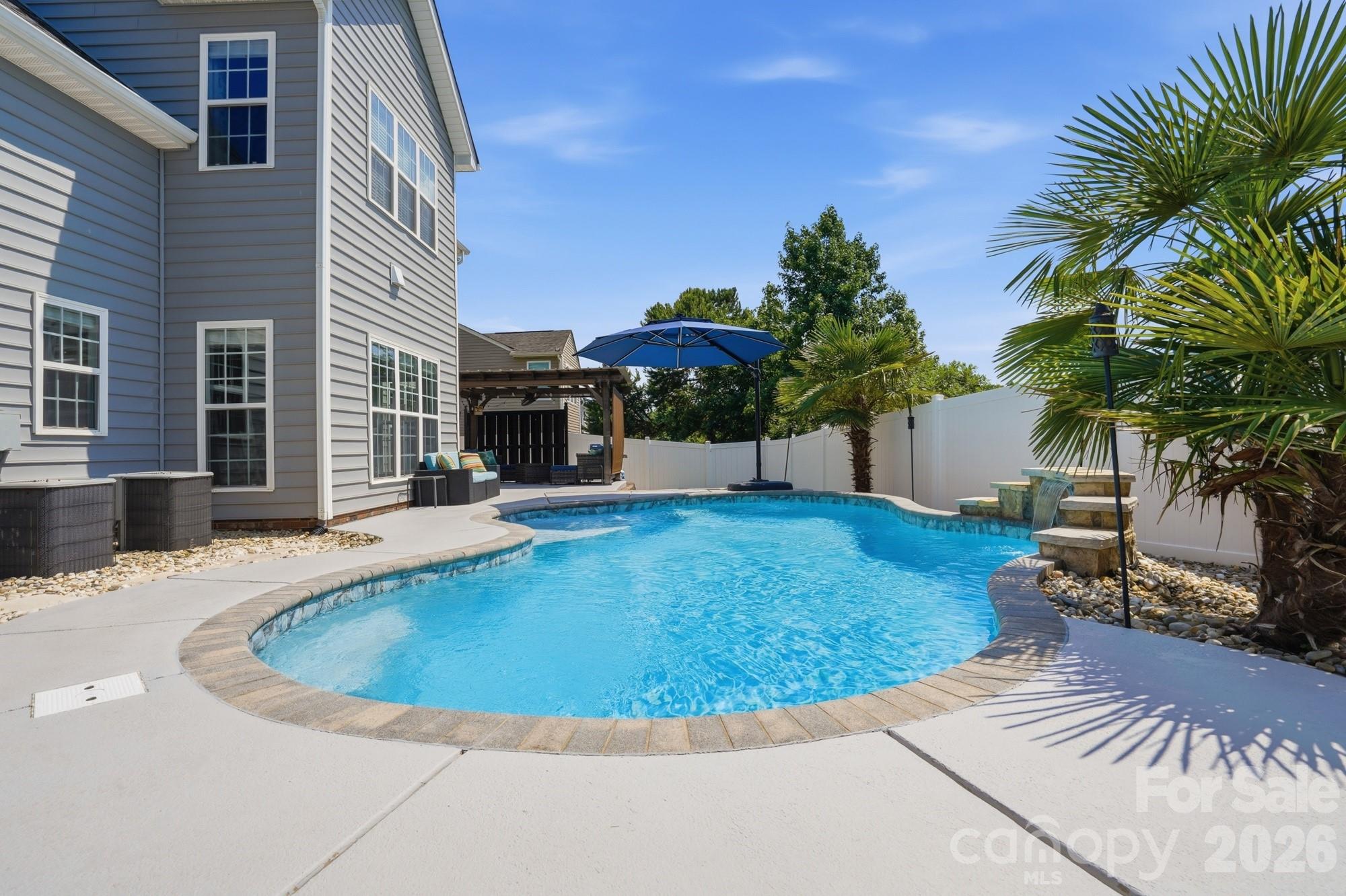 125 Louden Drive — Mooresville