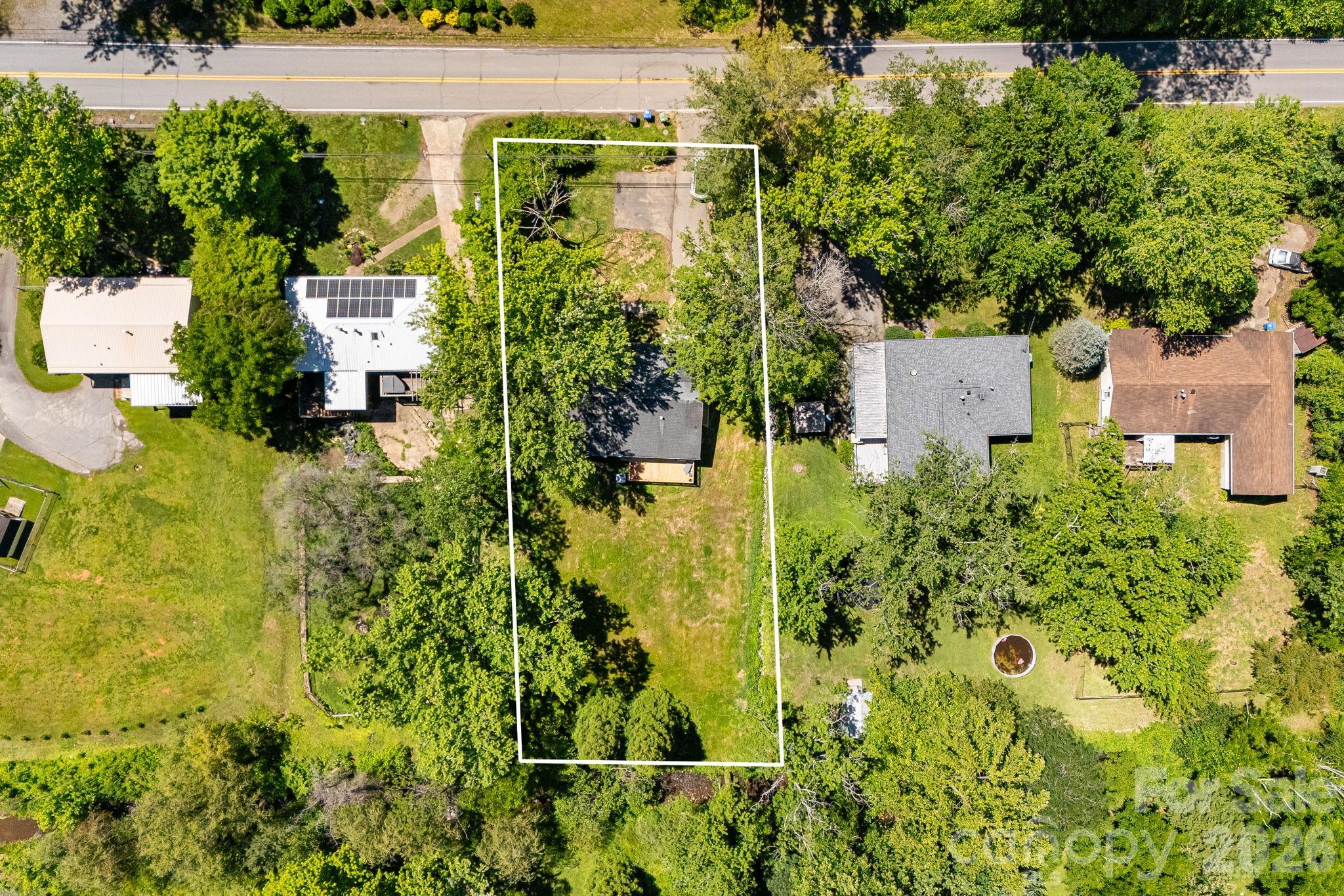 468 Beaverdam Road — Asheville