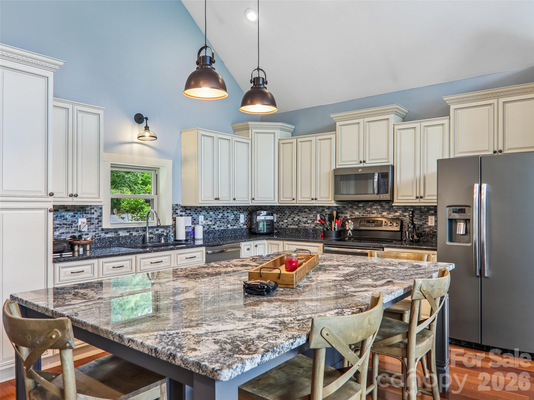 77 Willow Stone Way — Hendersonville