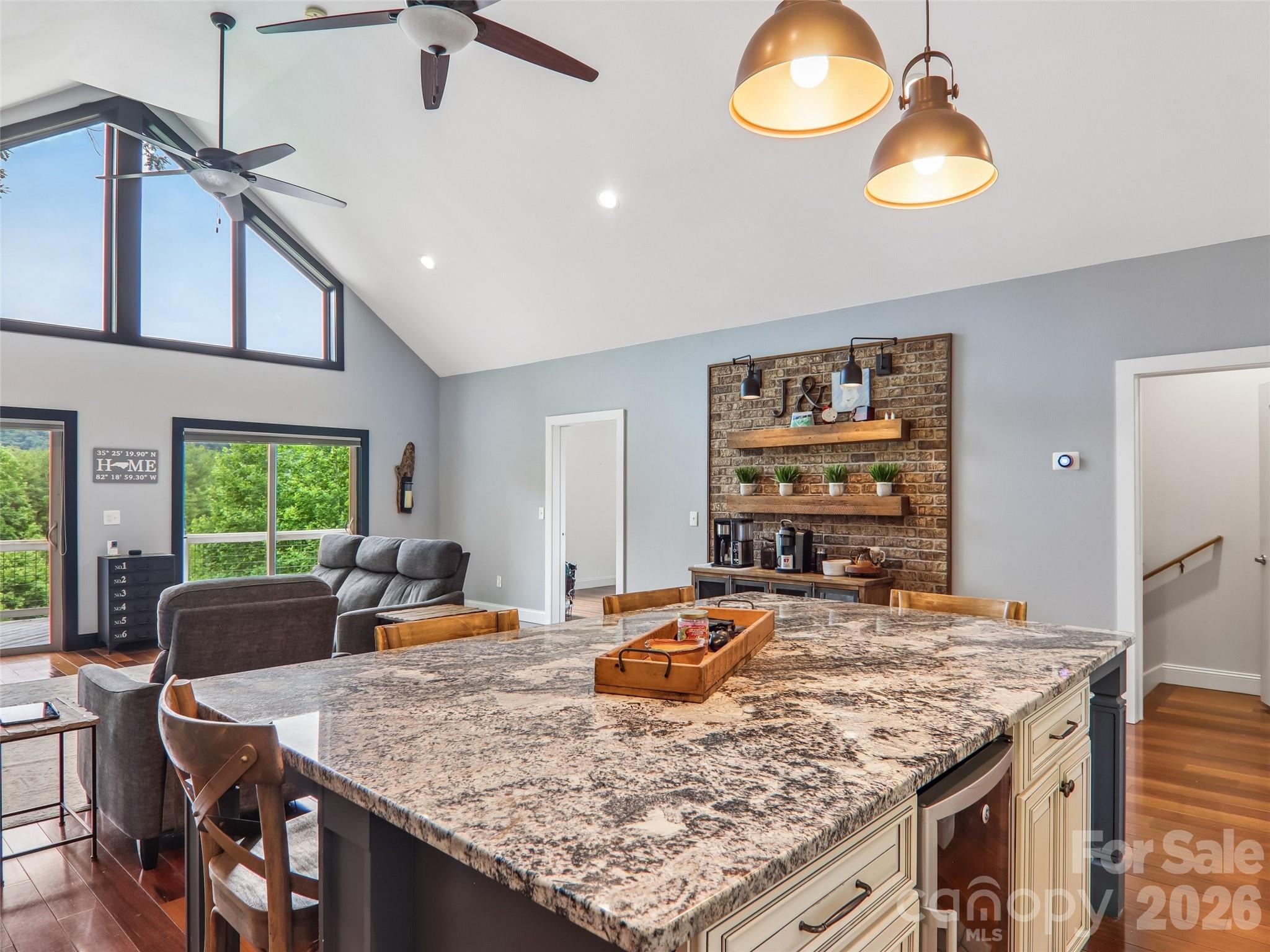 77 Willow Stone Way — Hendersonville