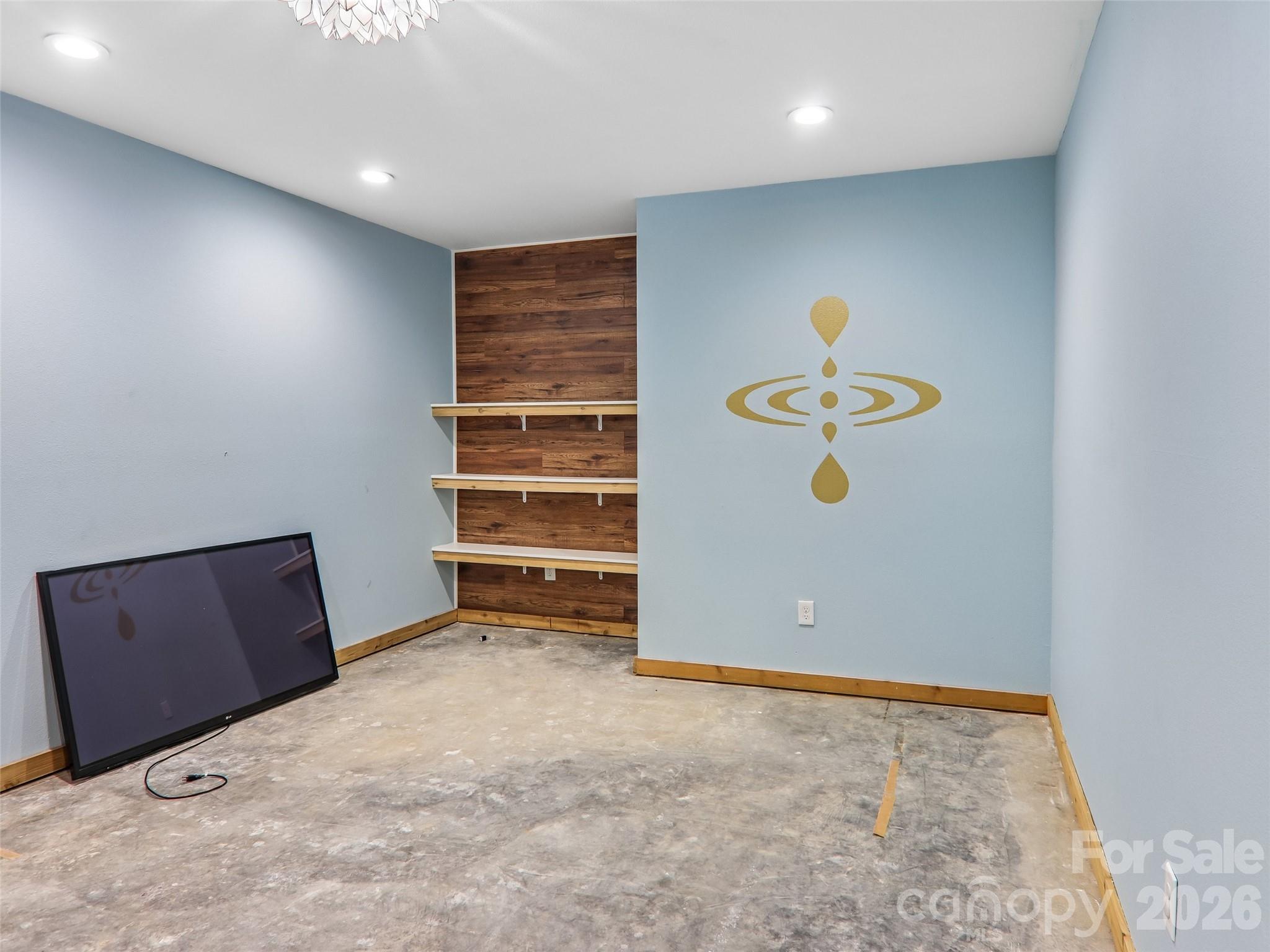 77 Willow Stone Way — Hendersonville