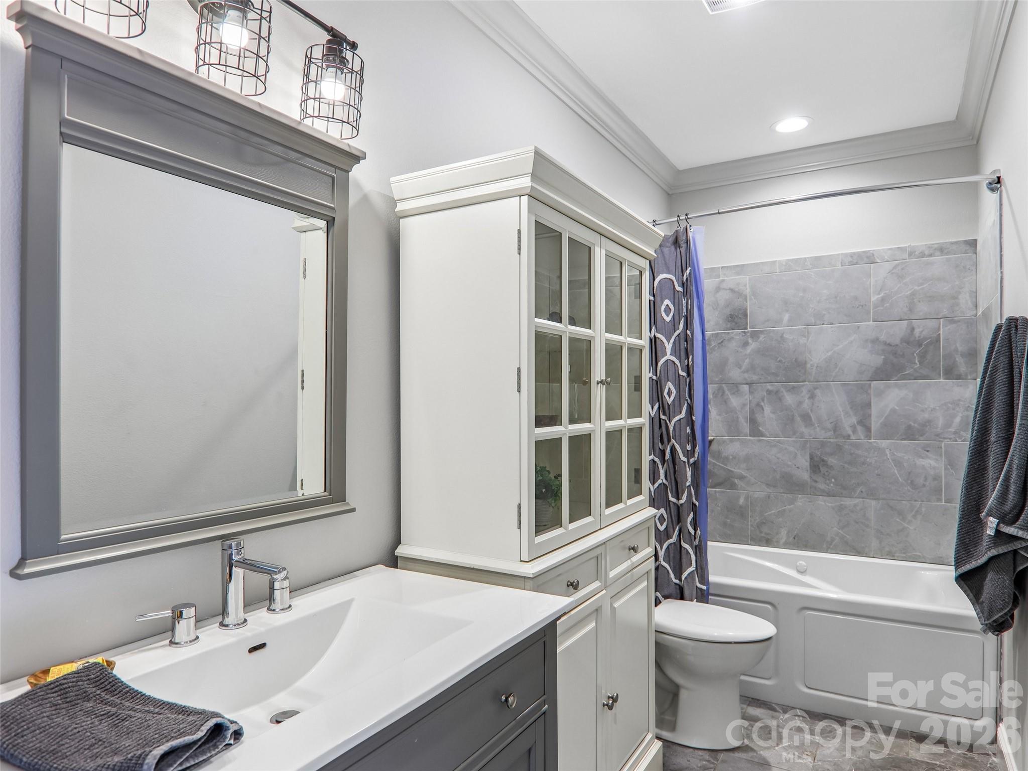 77 Willow Stone Way — Hendersonville