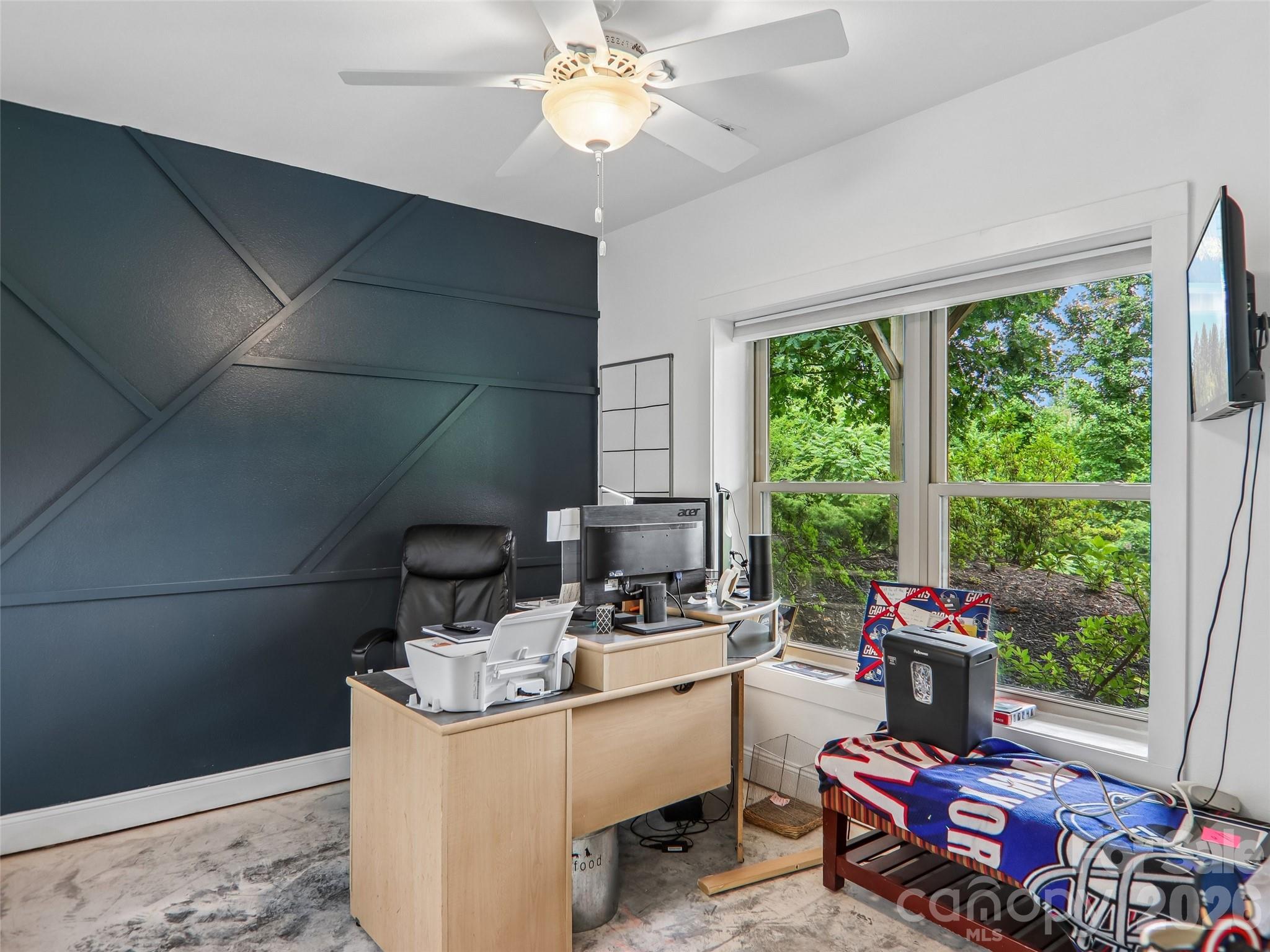 77 Willow Stone Way — Hendersonville