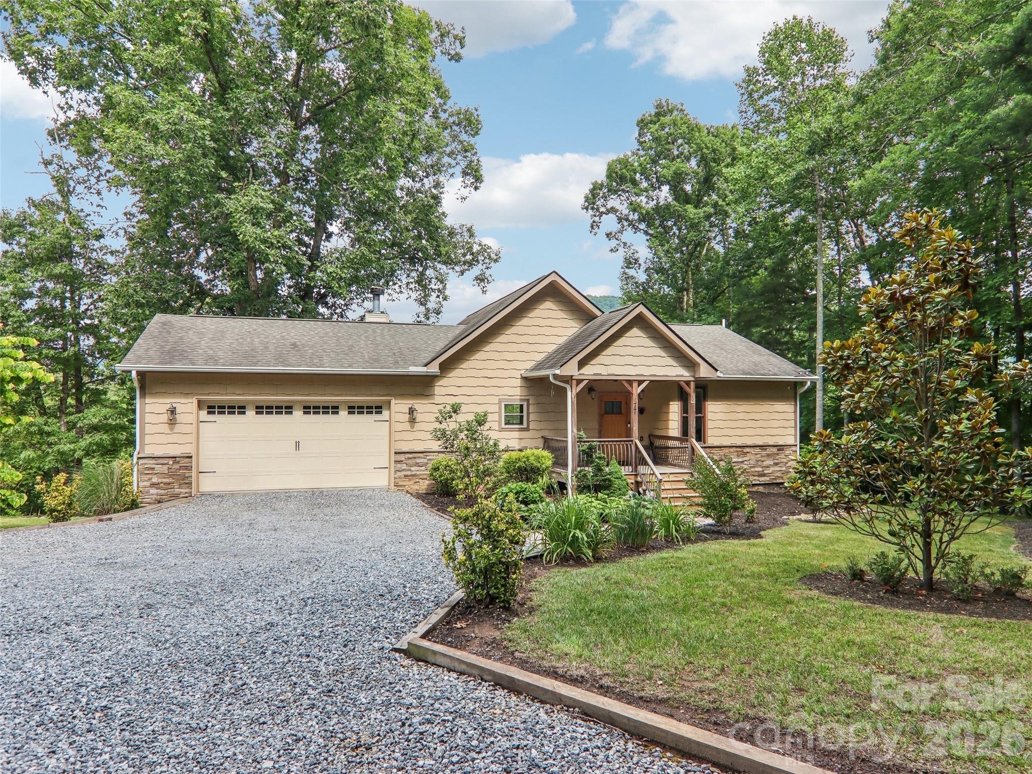 77 Willow Stone Way — Hendersonville