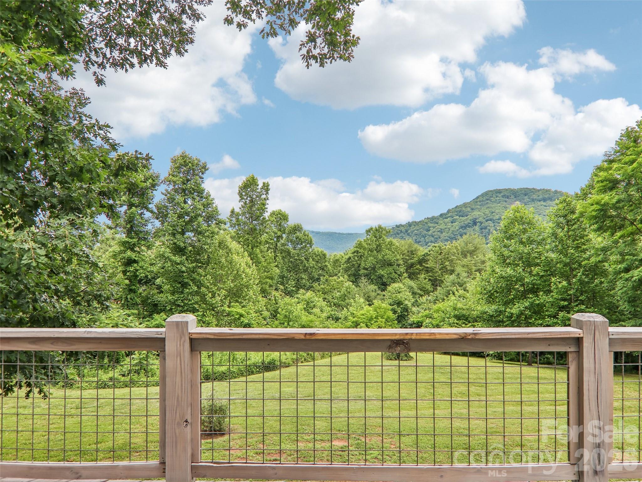 77 Willow Stone Way — Hendersonville
