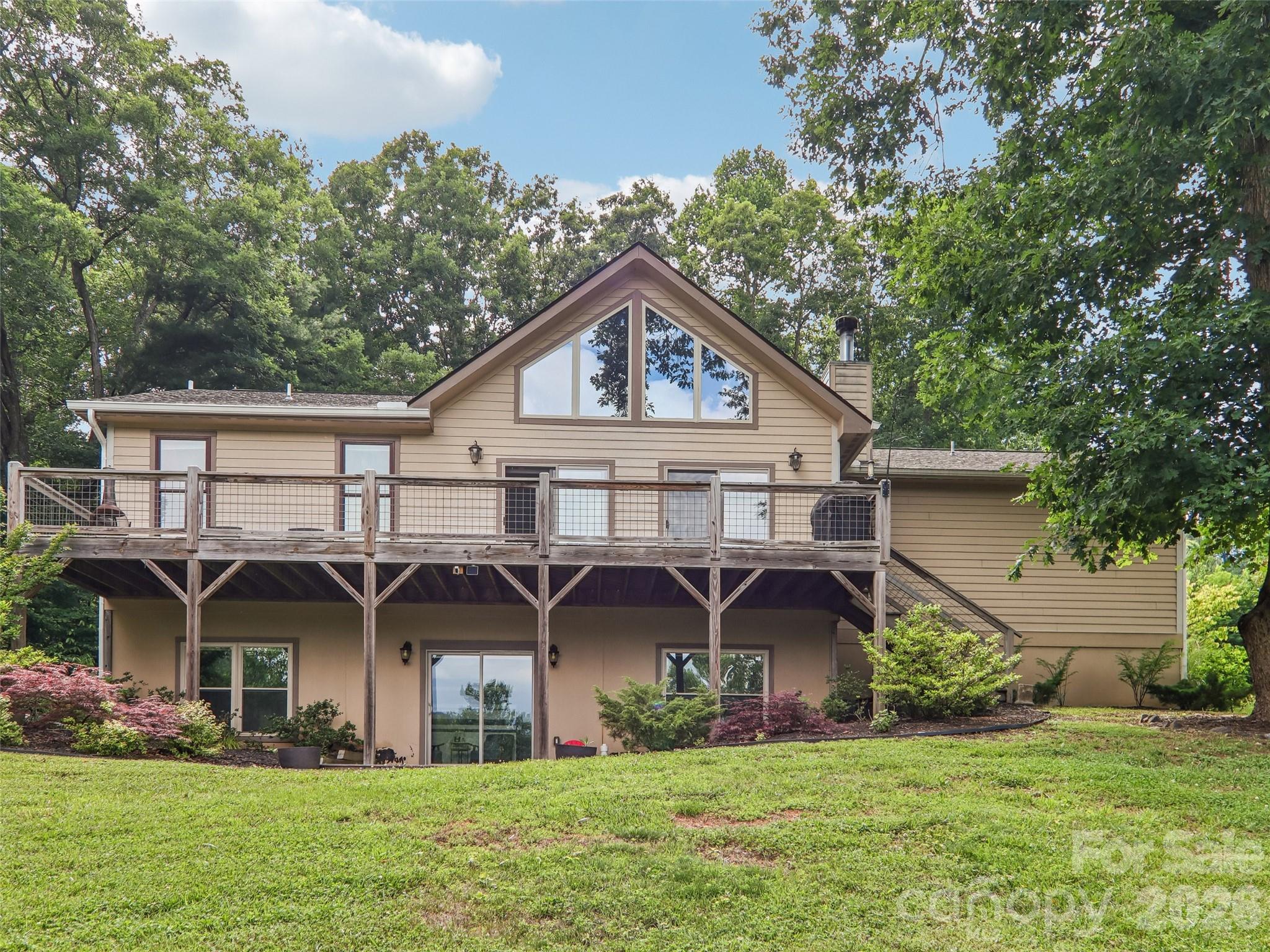 77 Willow Stone Way — Hendersonville