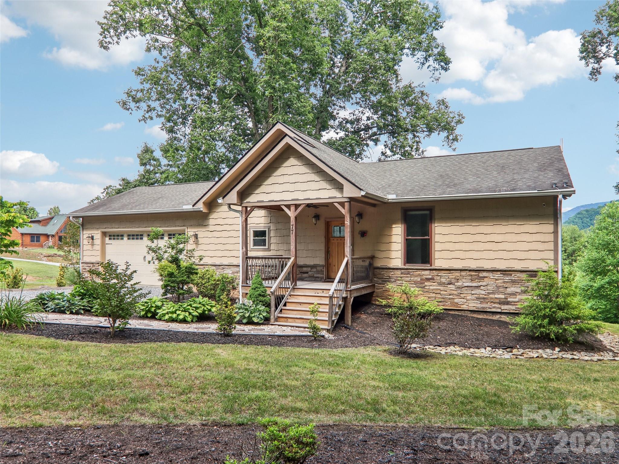 77 Willow Stone Way — Hendersonville