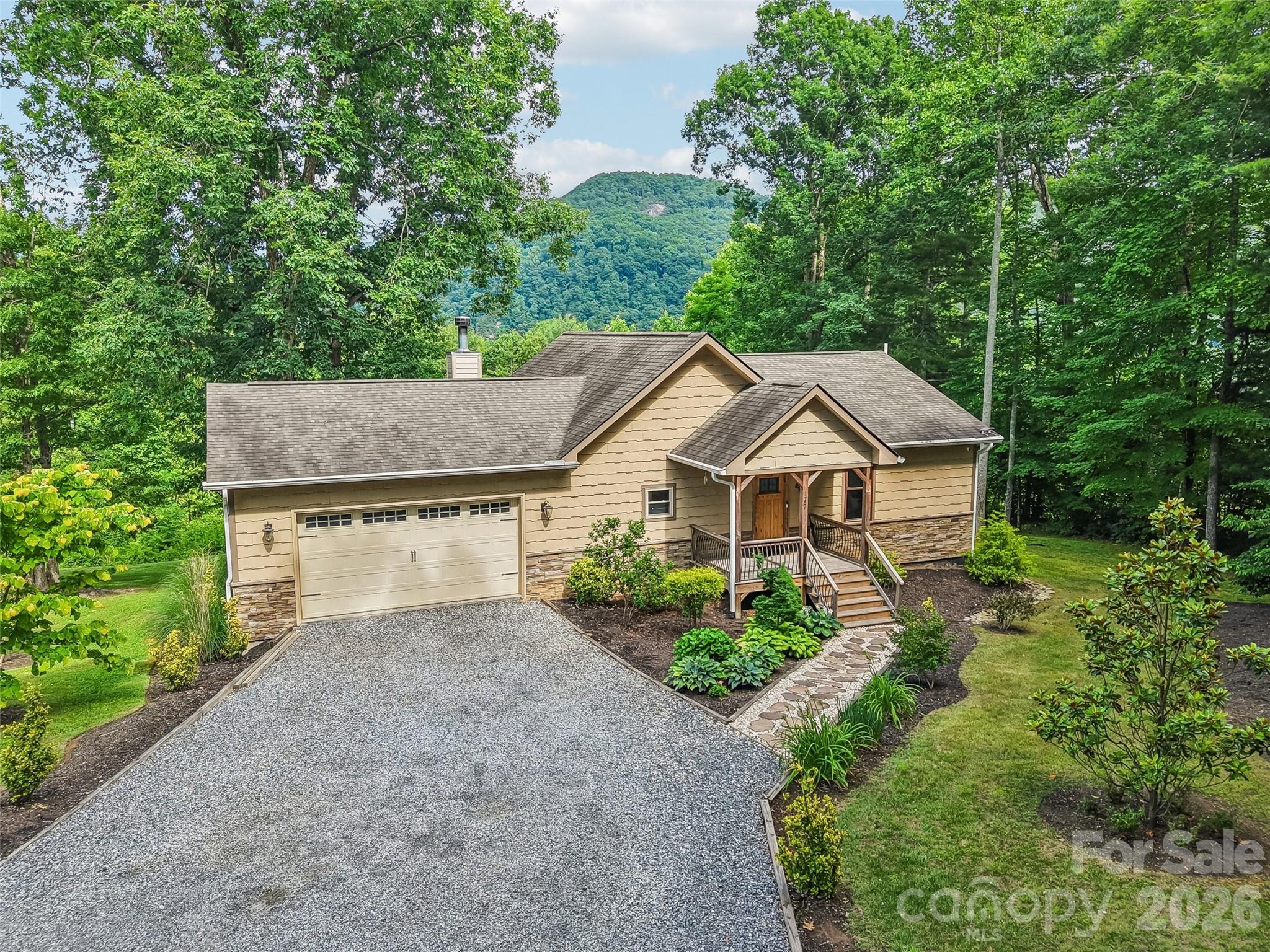77 Willow Stone Way — Hendersonville