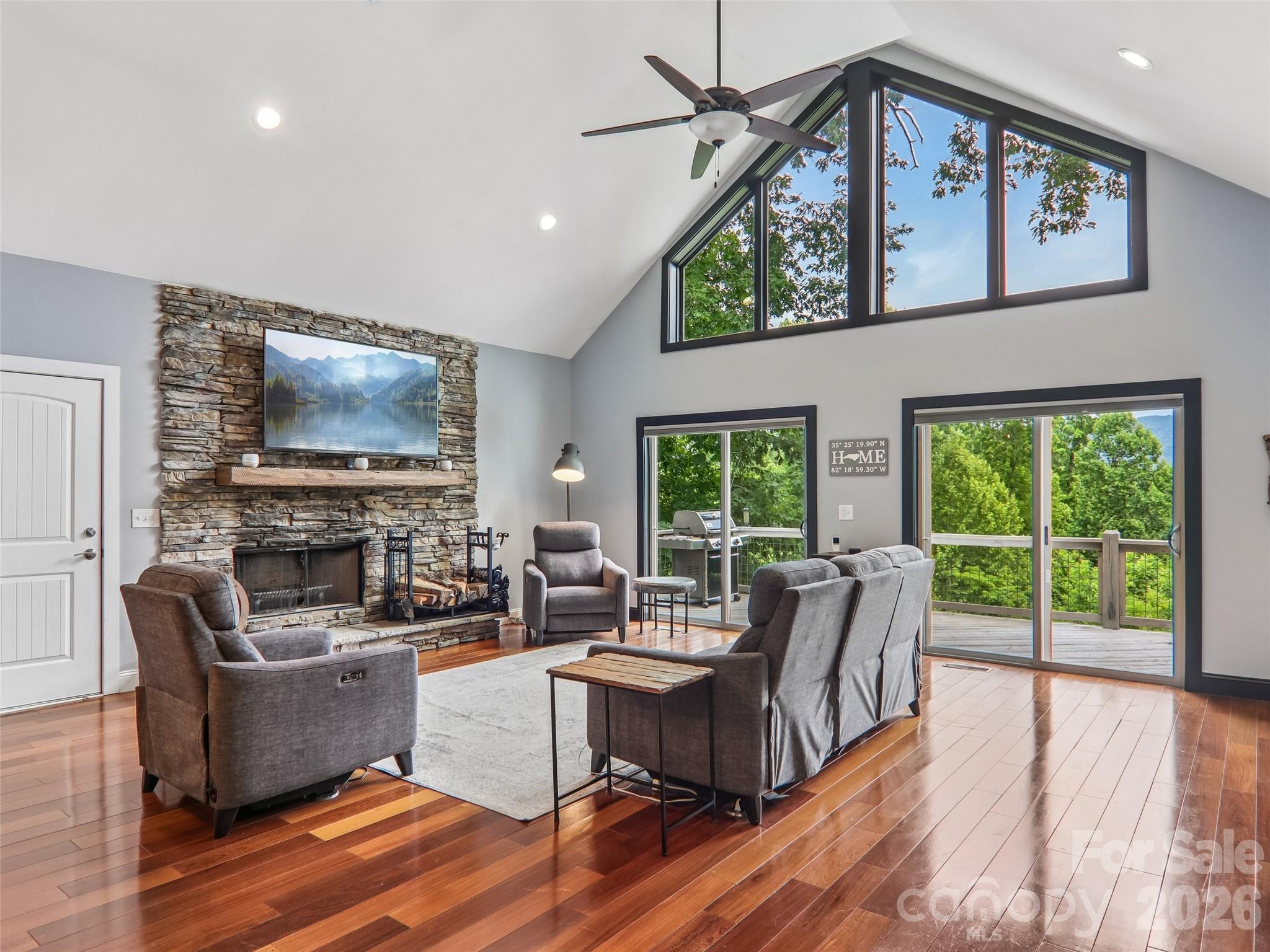 77 Willow Stone Way — Hendersonville