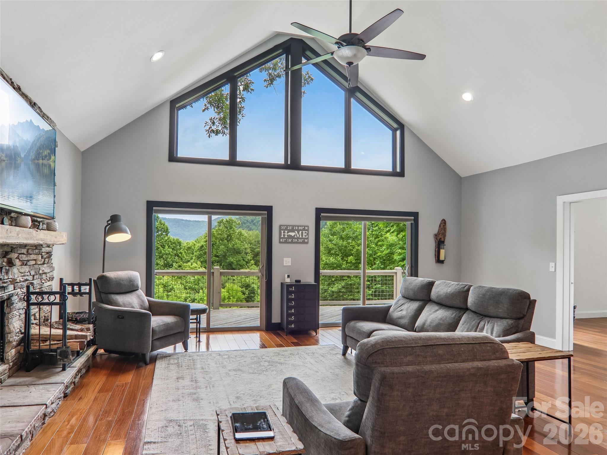 77 Willow Stone Way — Hendersonville