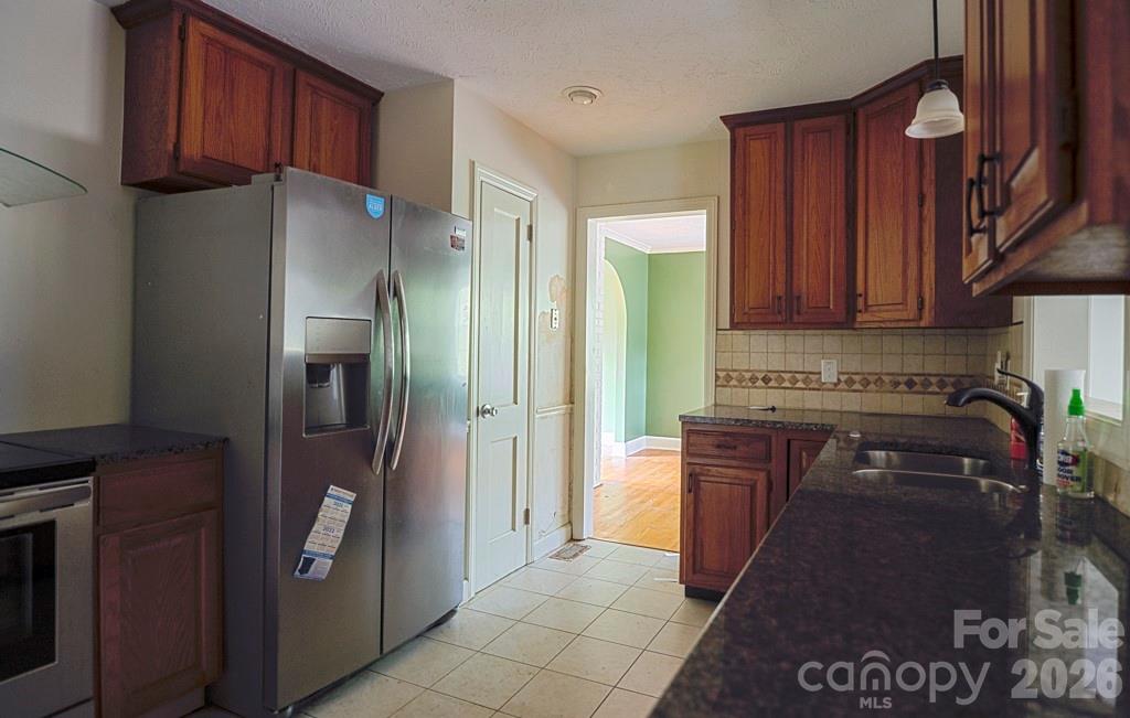 1809 Manteo Street — Fayetteville
