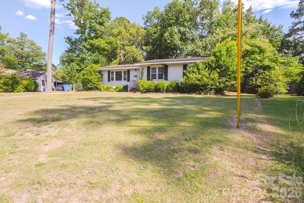 1809 Manteo Street — Fayetteville