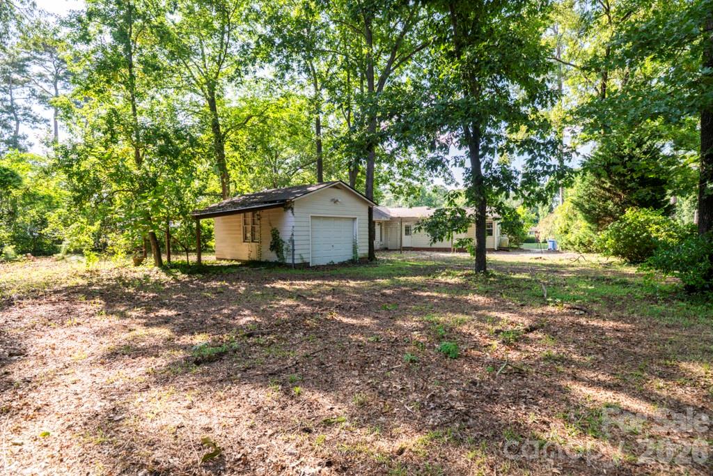 1809 Manteo Street — Fayetteville