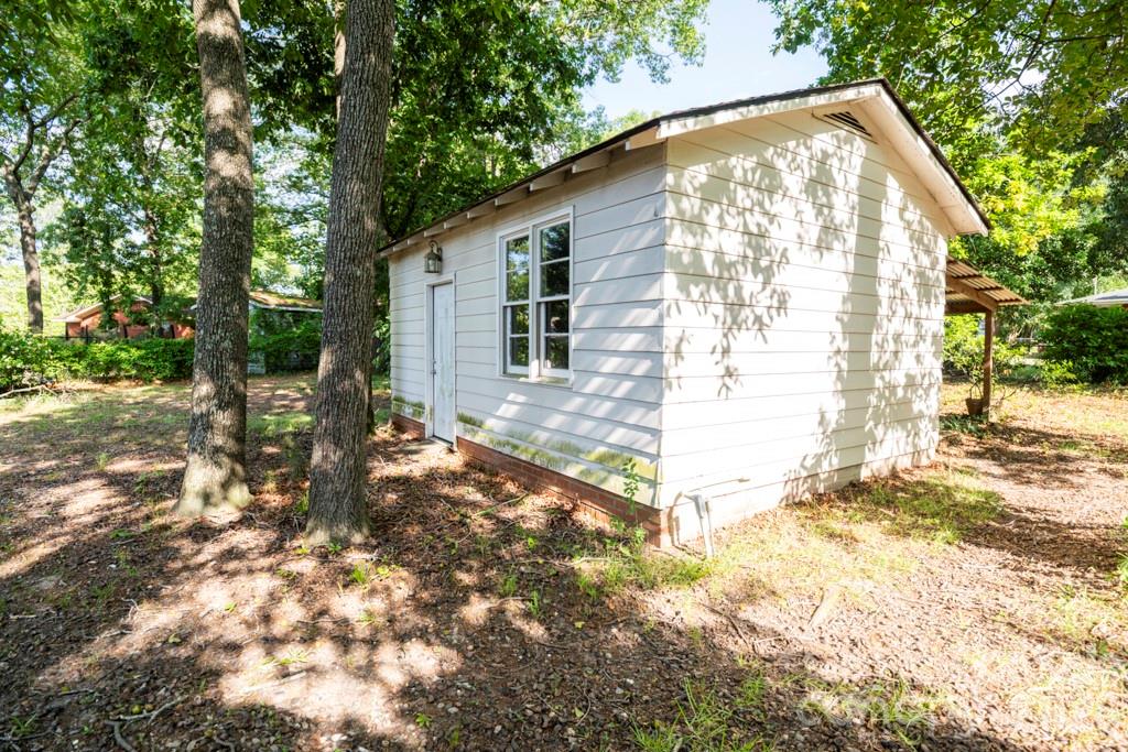 1809 Manteo Street — Fayetteville