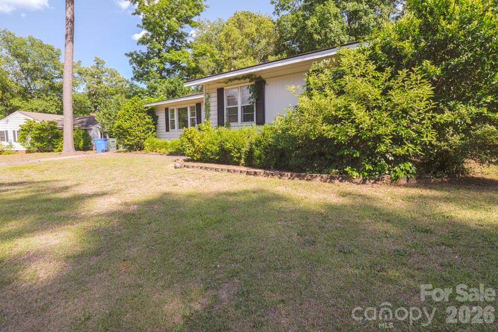1809 Manteo Street — Fayetteville