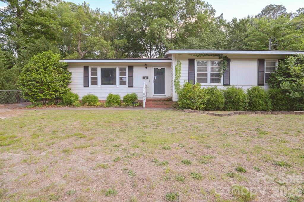 1809 Manteo Street — Fayetteville