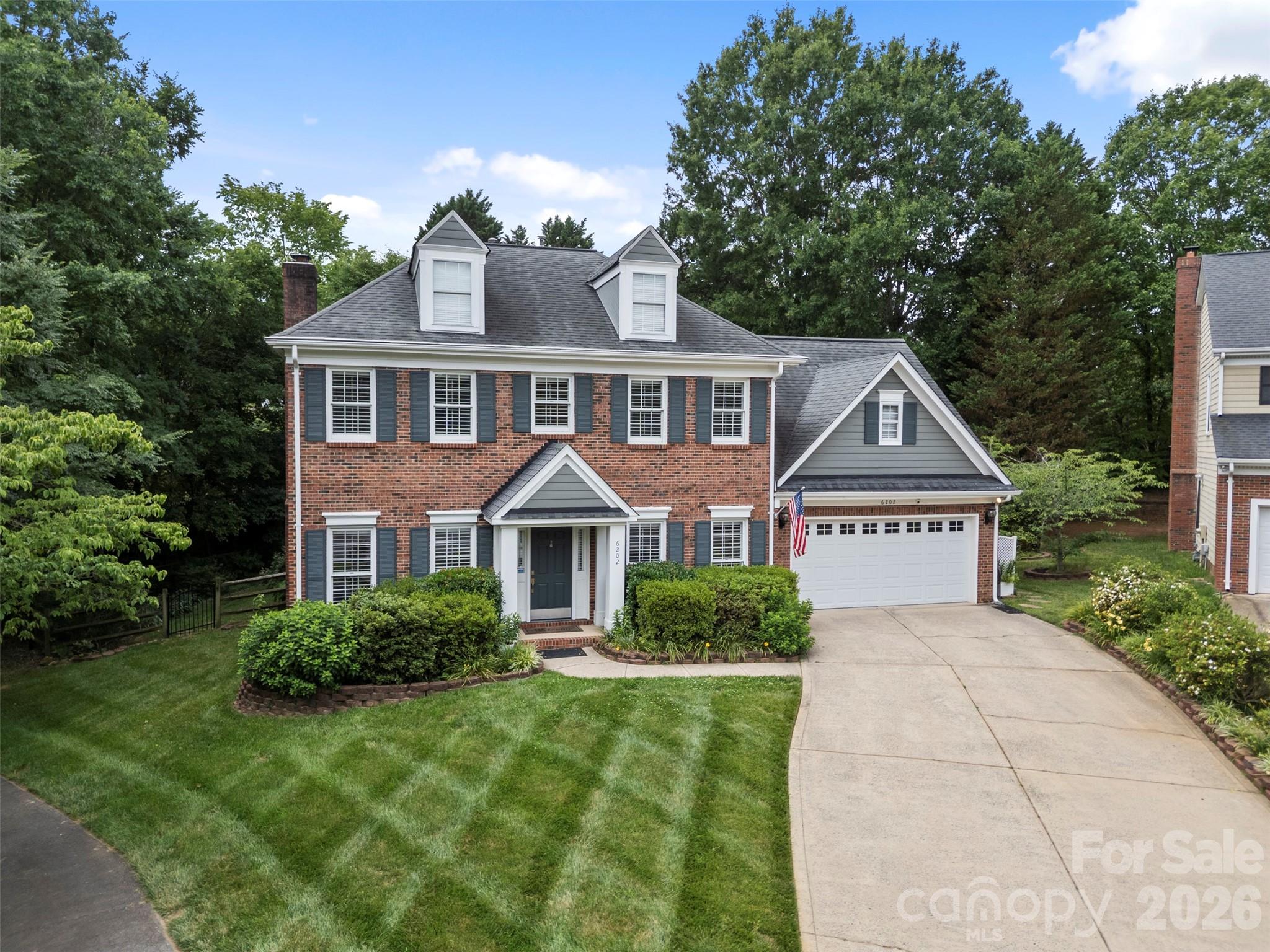 6202 Hickory Cove Lane — Charlotte