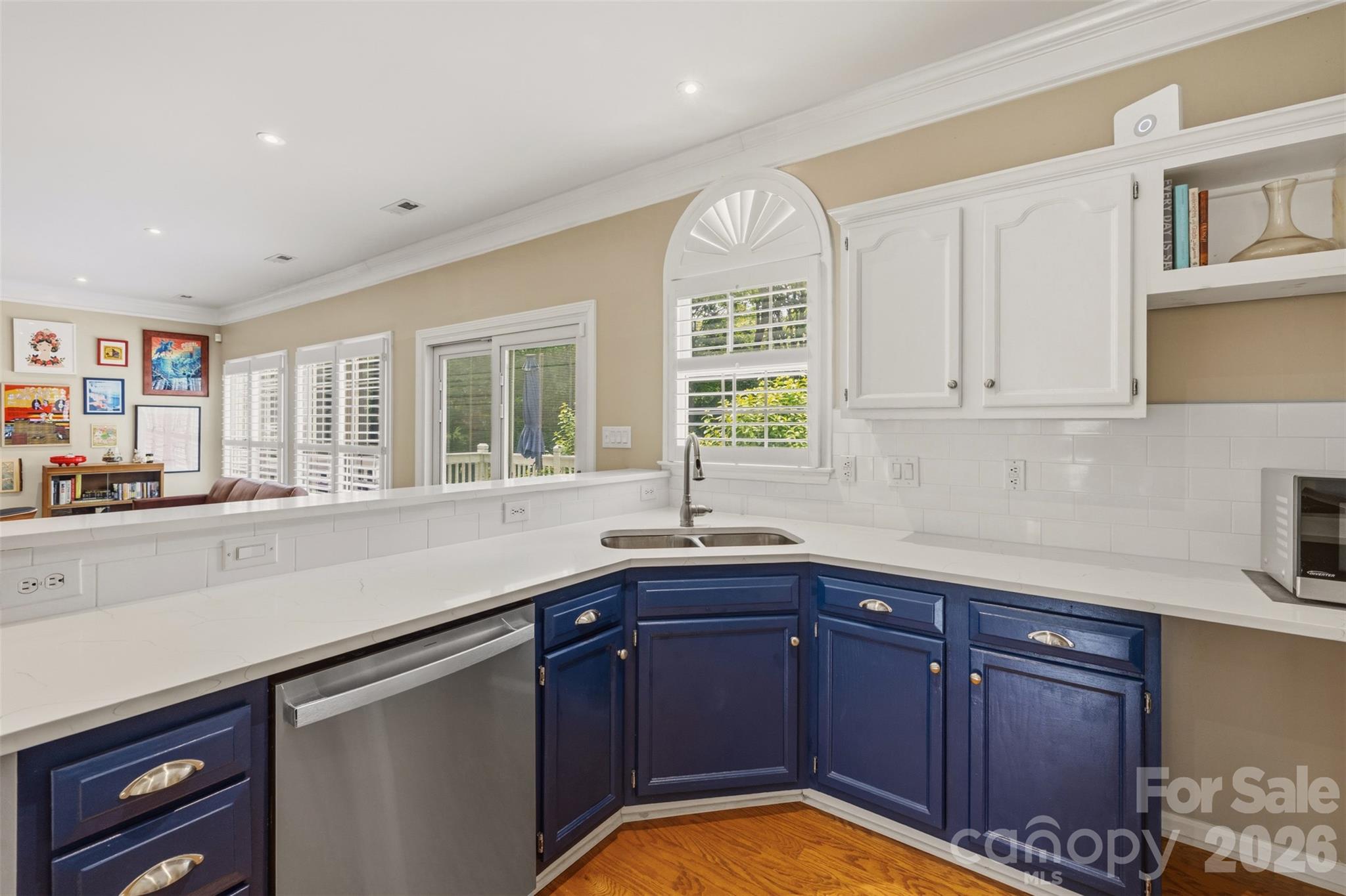 6202 Hickory Cove Lane — Charlotte