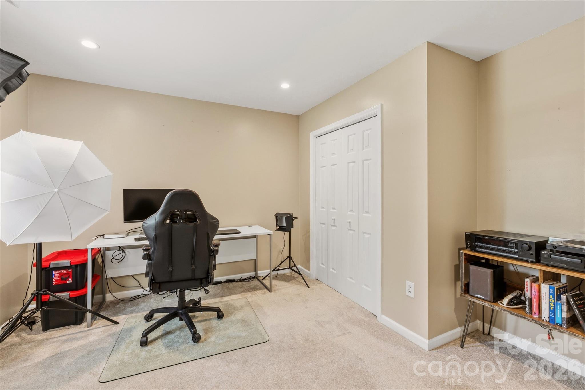 6202 Hickory Cove Lane — Charlotte
