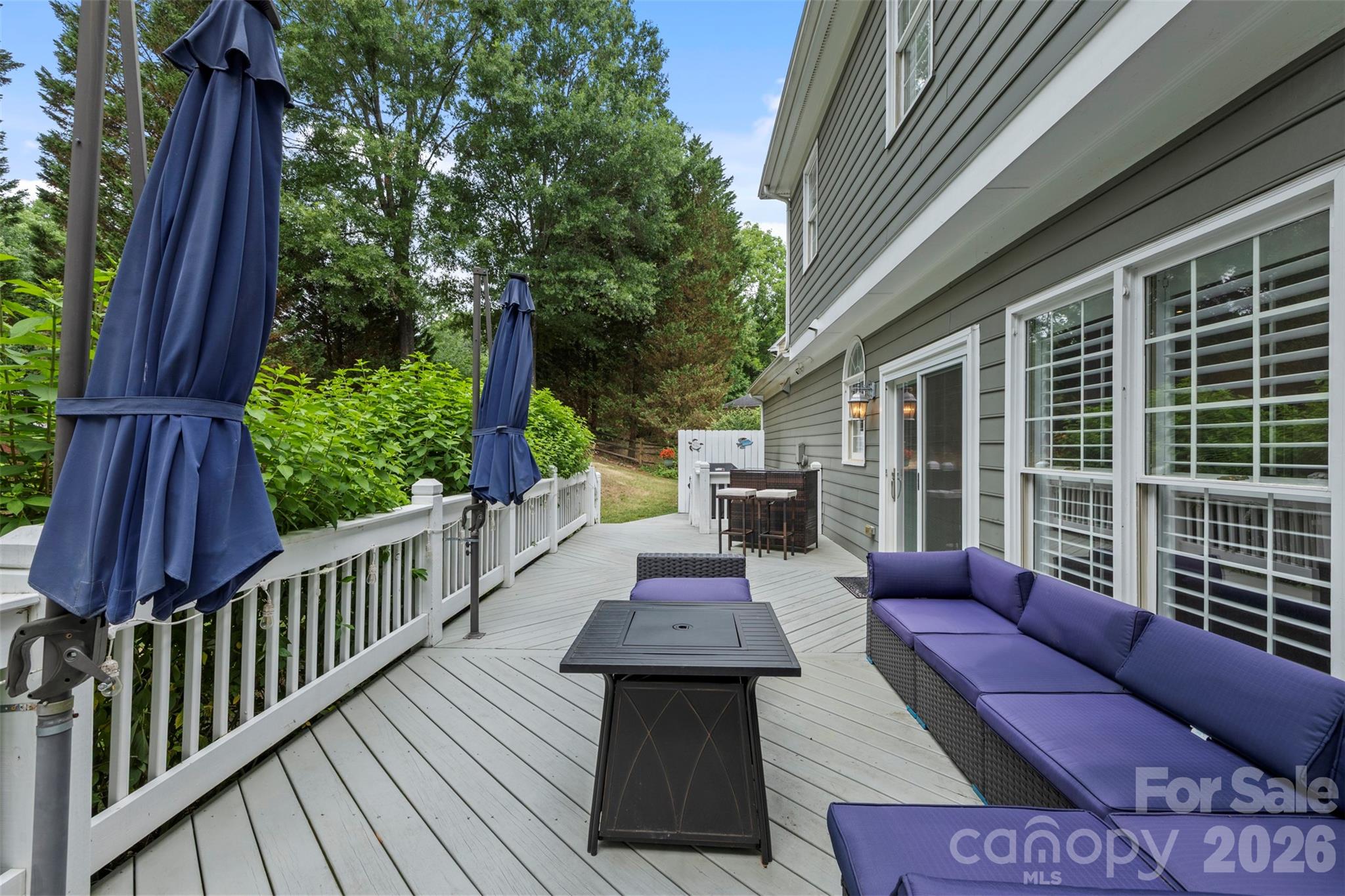 6202 Hickory Cove Lane — Charlotte