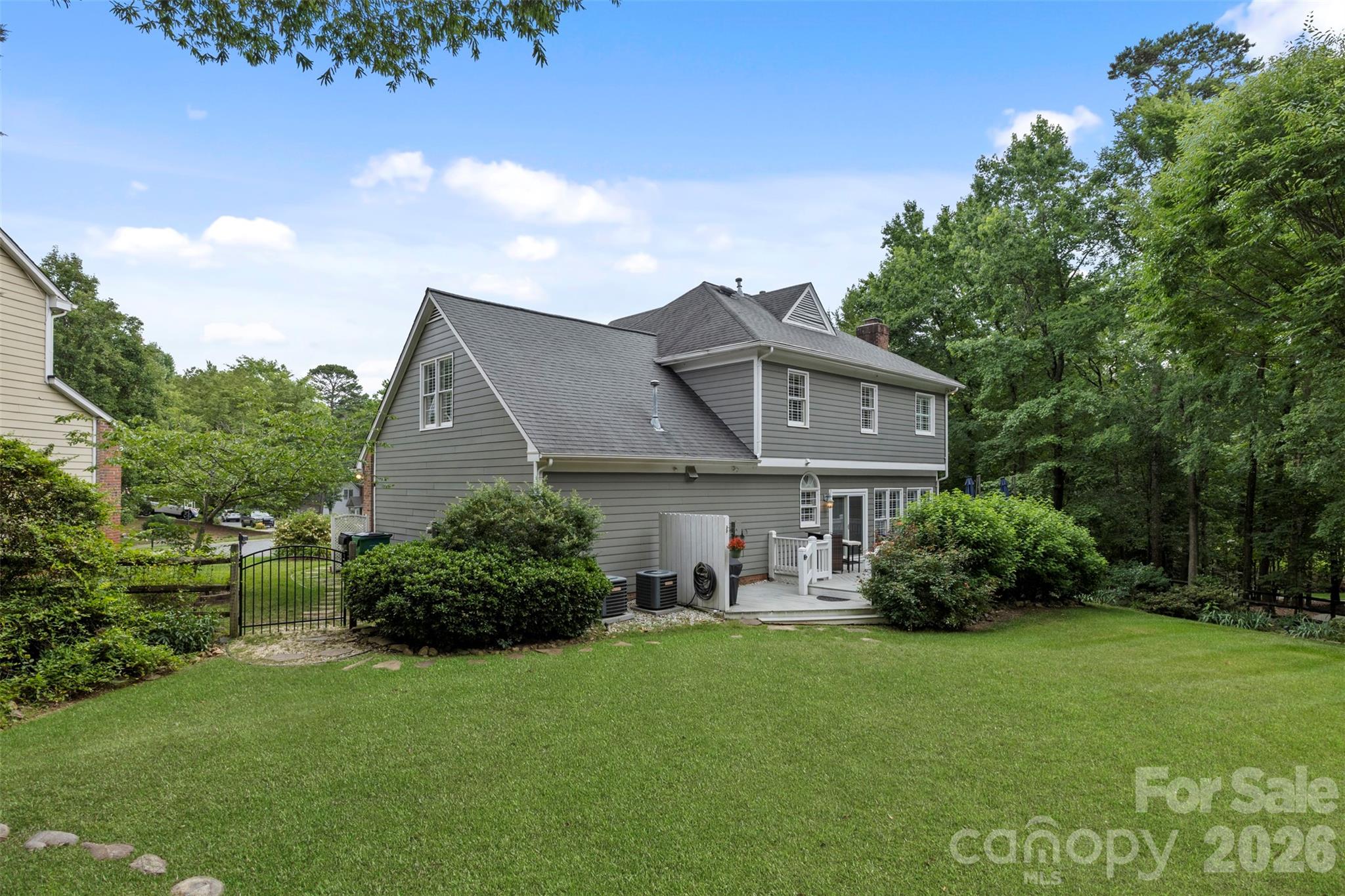6202 Hickory Cove Lane — Charlotte