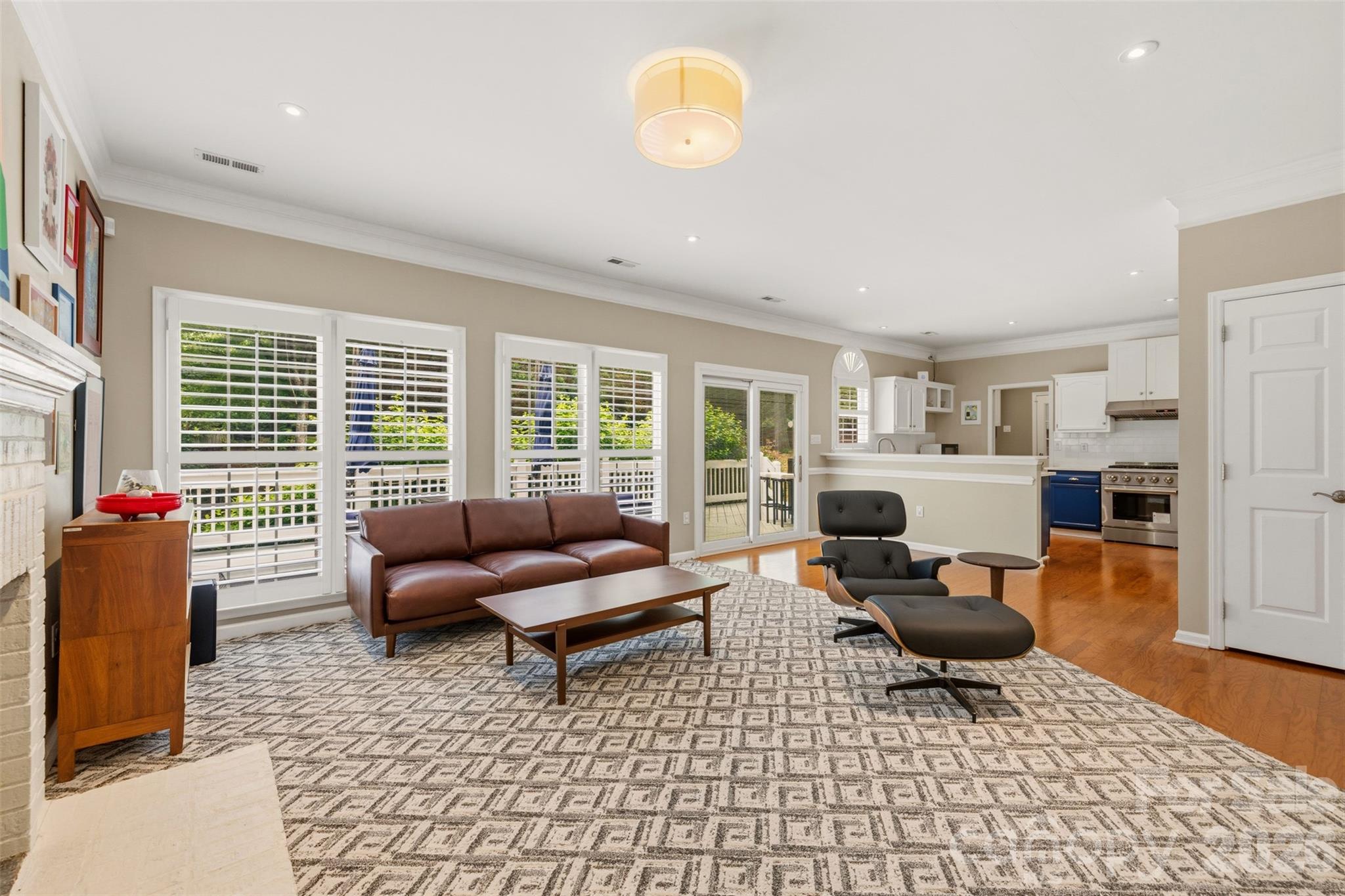 6202 Hickory Cove Lane — Charlotte