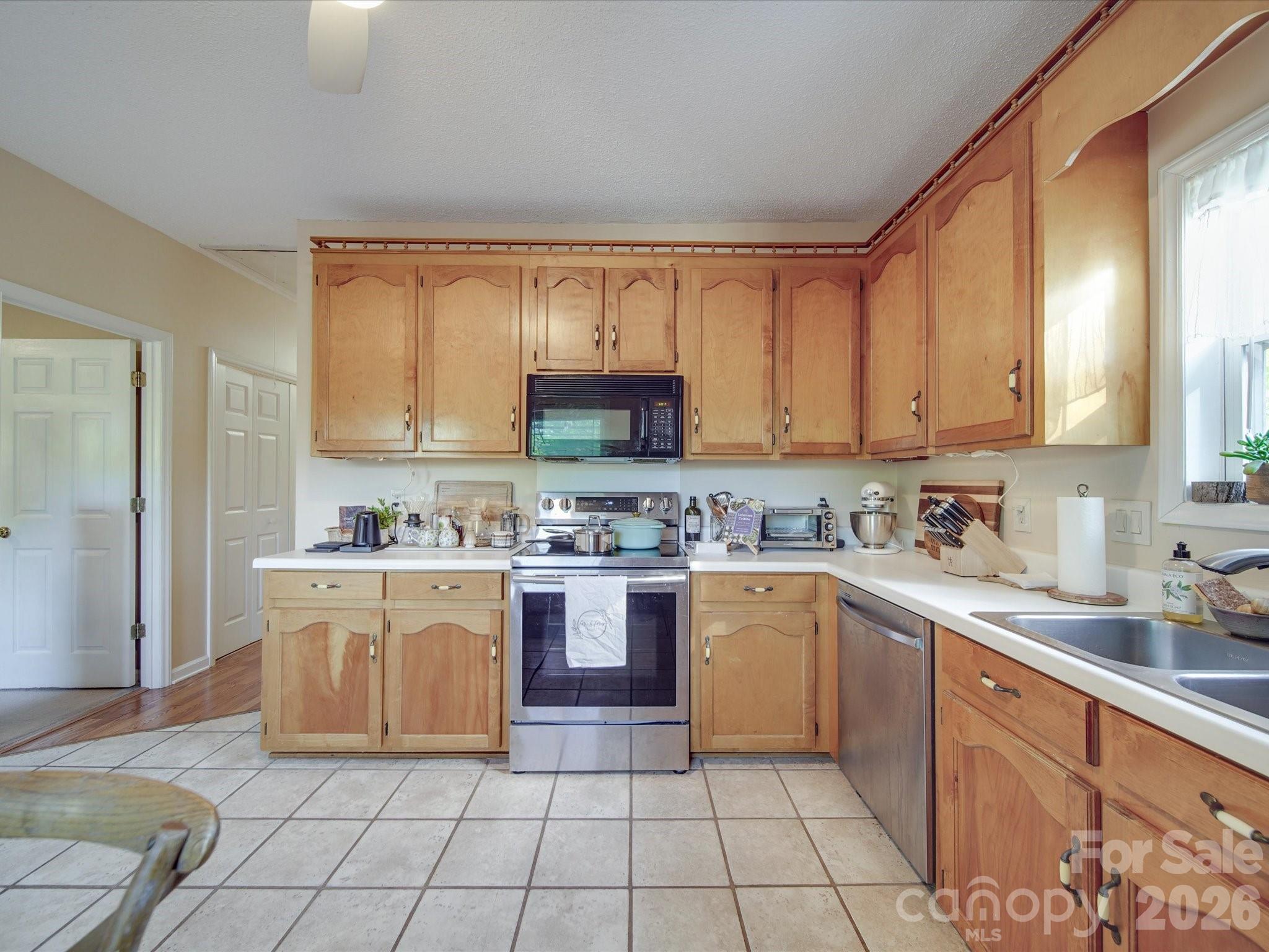 215 6th Street — Belmont