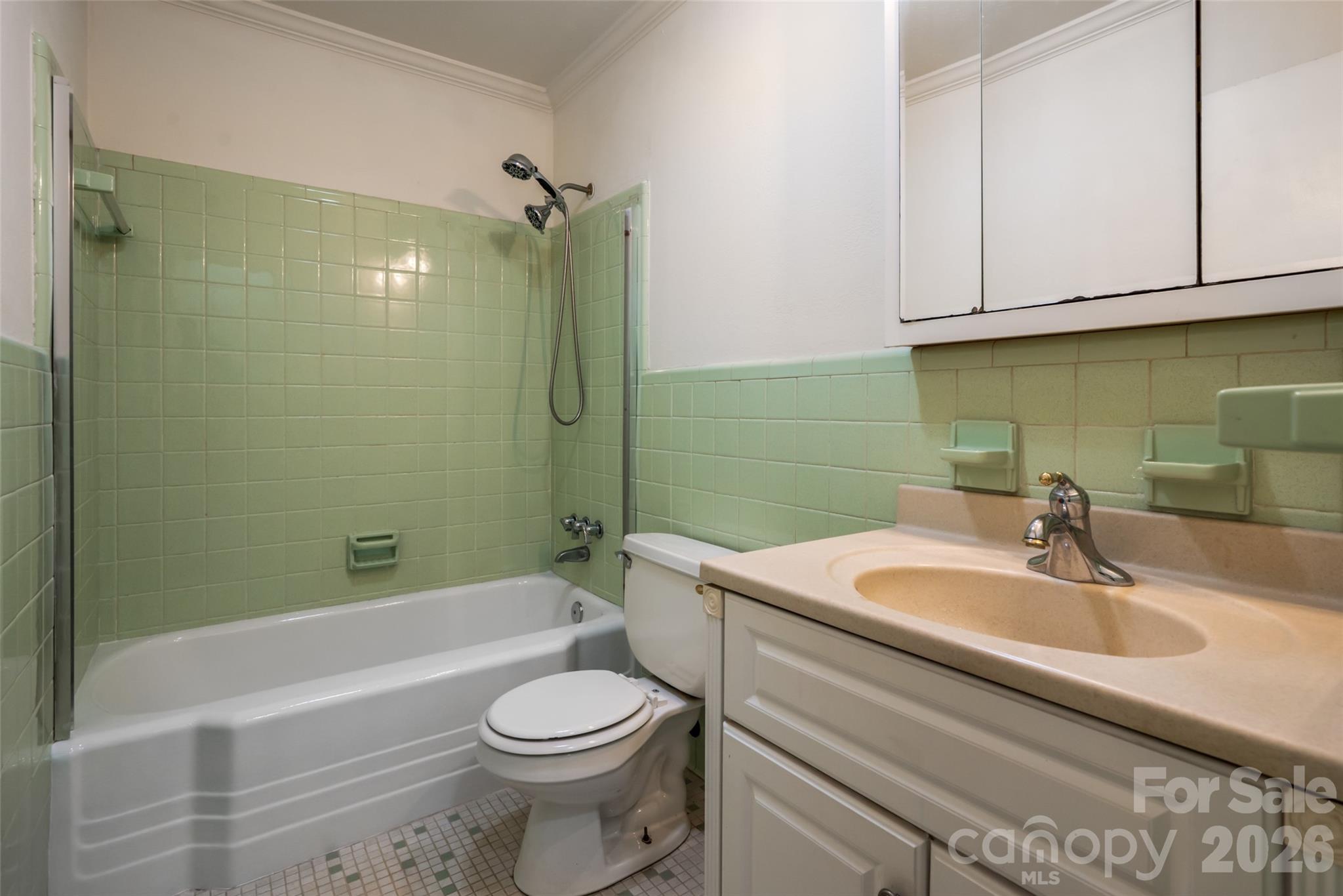 52 Blake Drive — Arden
