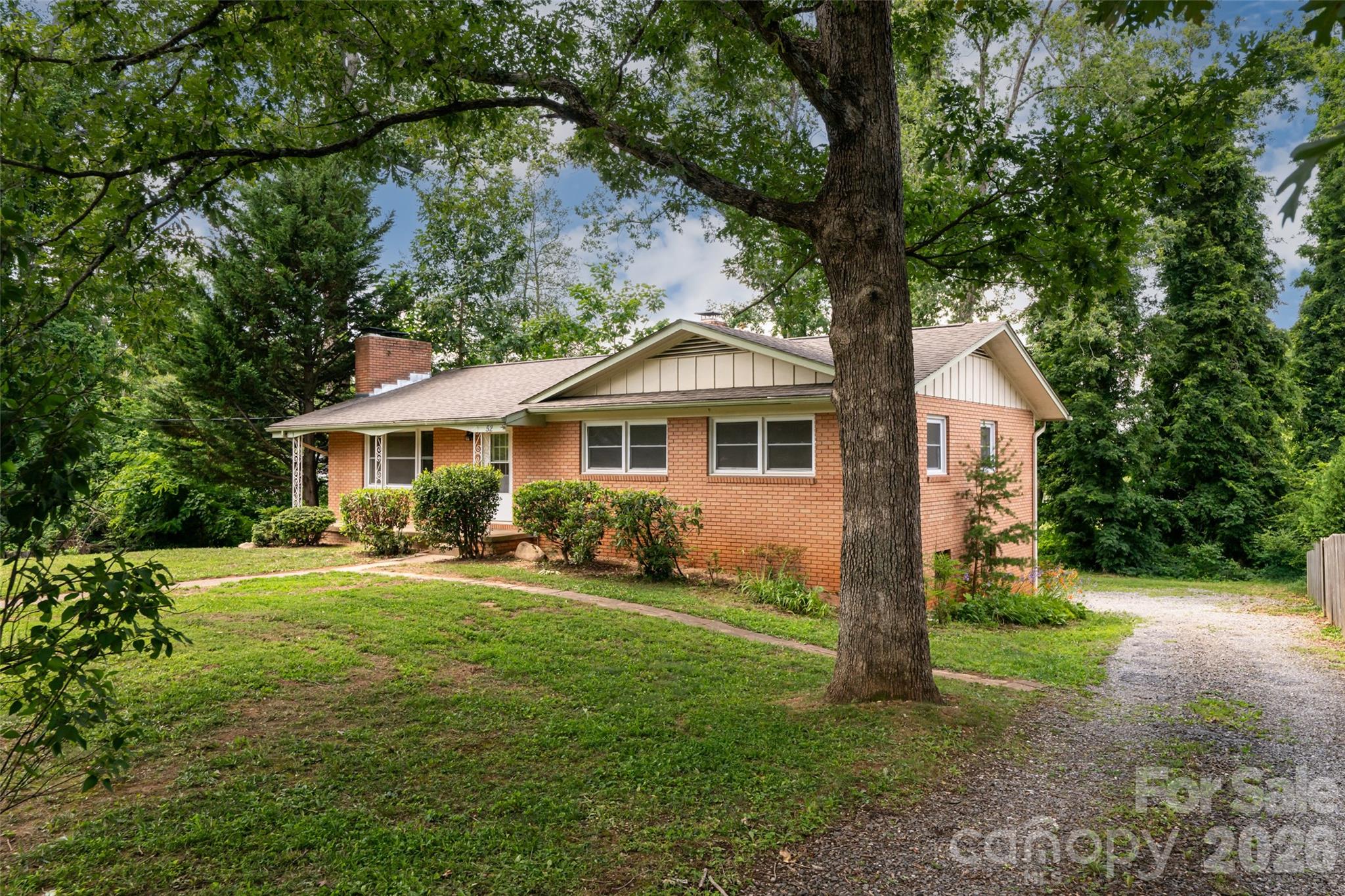 52 Blake Drive — Arden