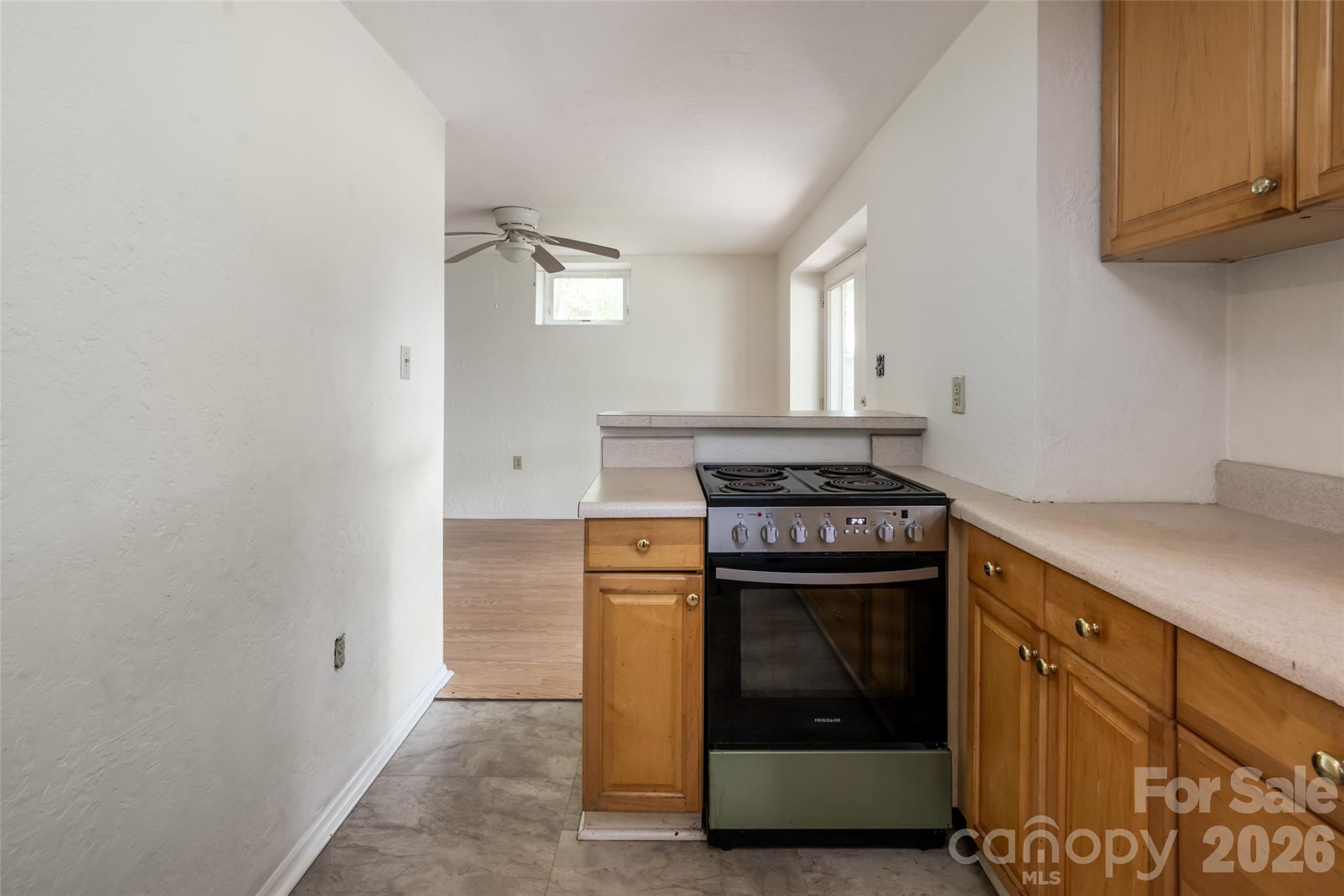 52 Blake Drive — Arden