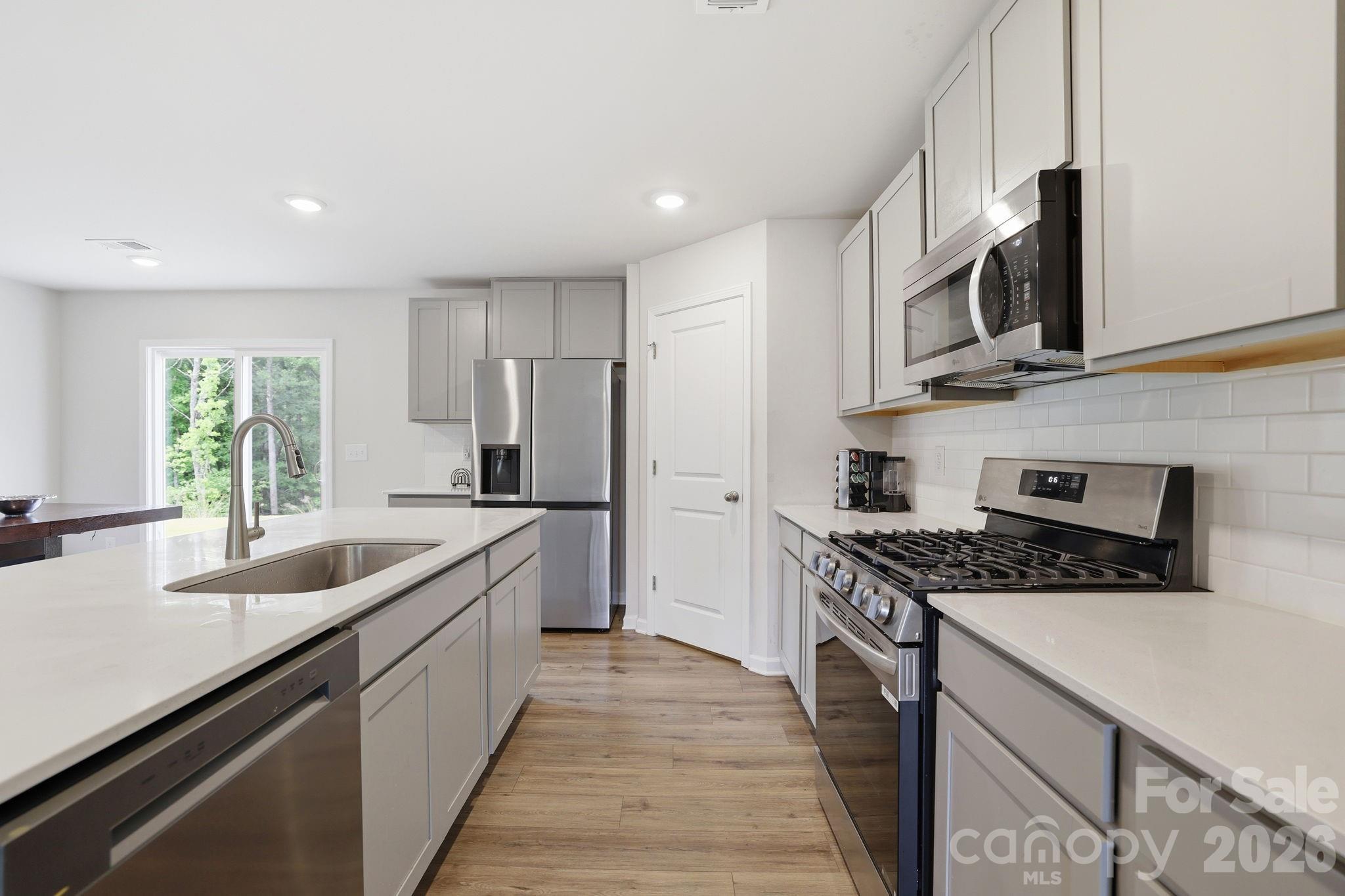 1821 River Crossing Lane — Edgemoor