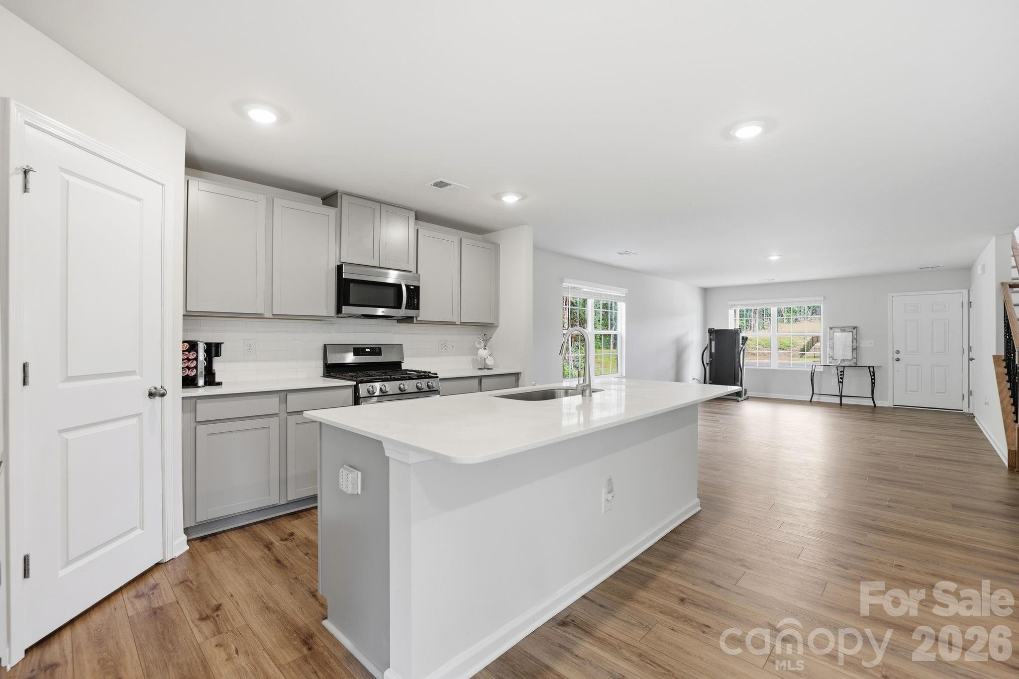 1821 River Crossing Lane — Edgemoor