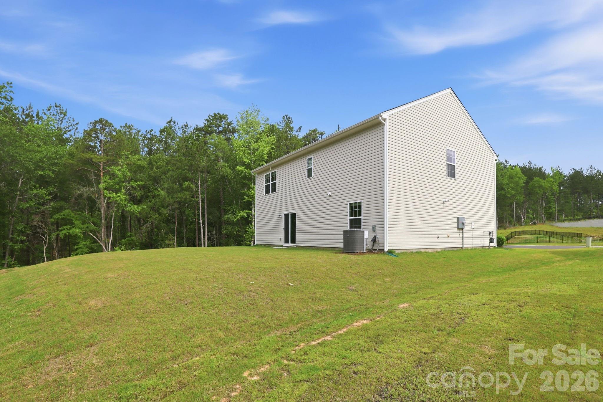 1821 River Crossing Lane — Edgemoor