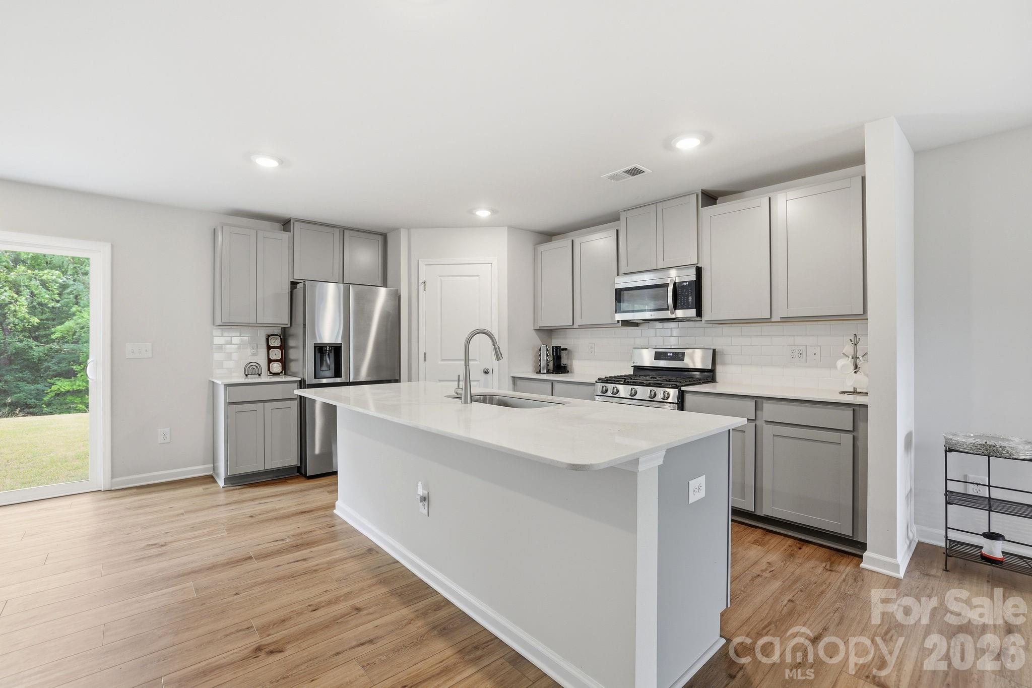 1821 River Crossing Lane — Edgemoor