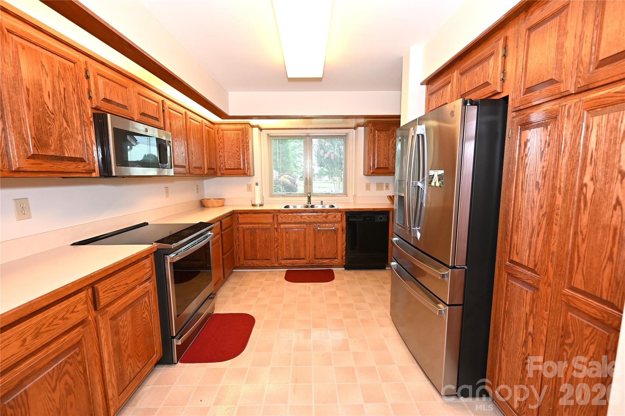 3675 Rock Bridge Drive NE — Conover