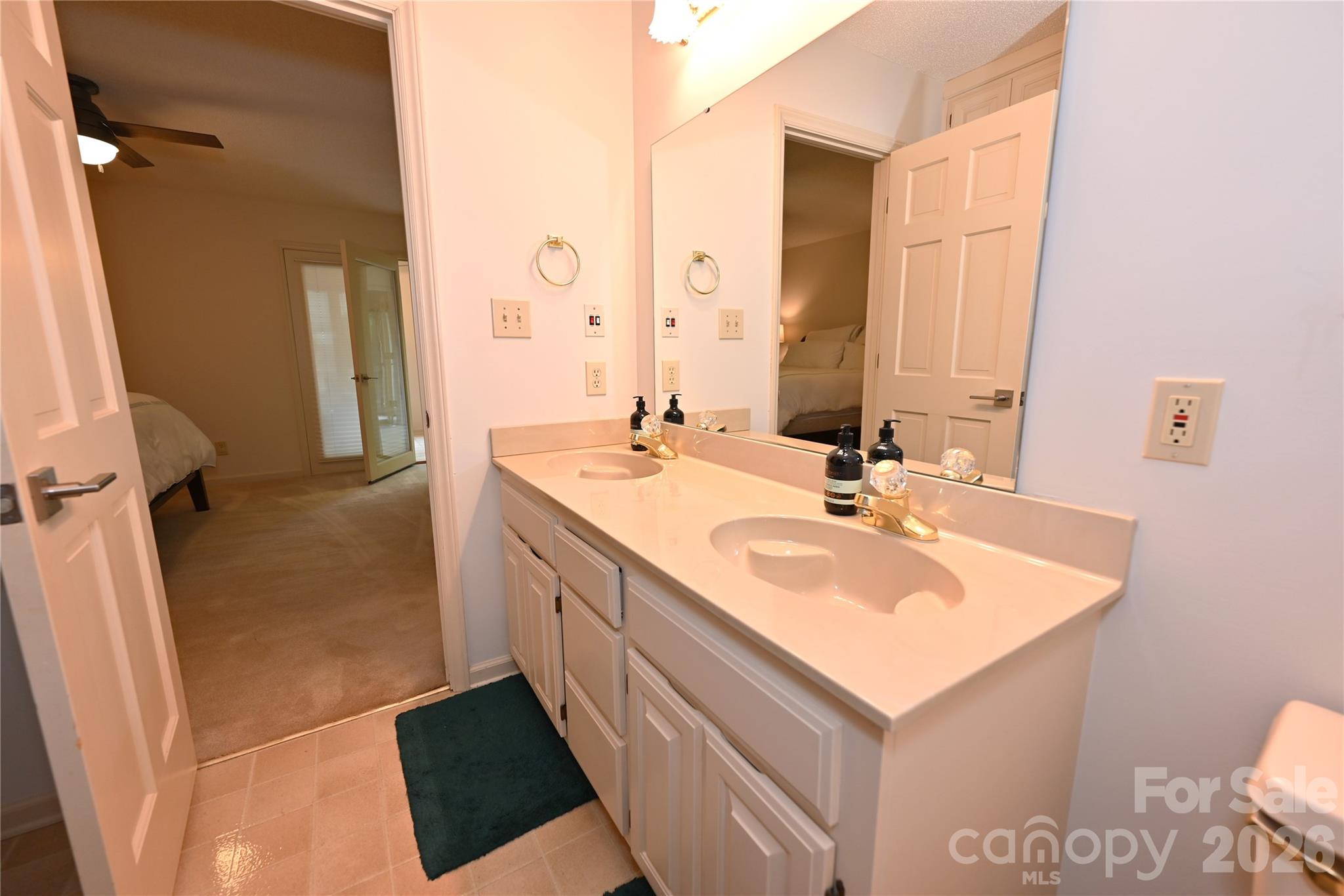 3675 Rock Bridge Drive NE — Conover