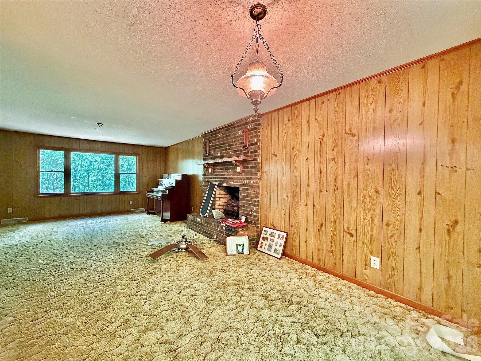 185 Dulaney Drive — Nebo