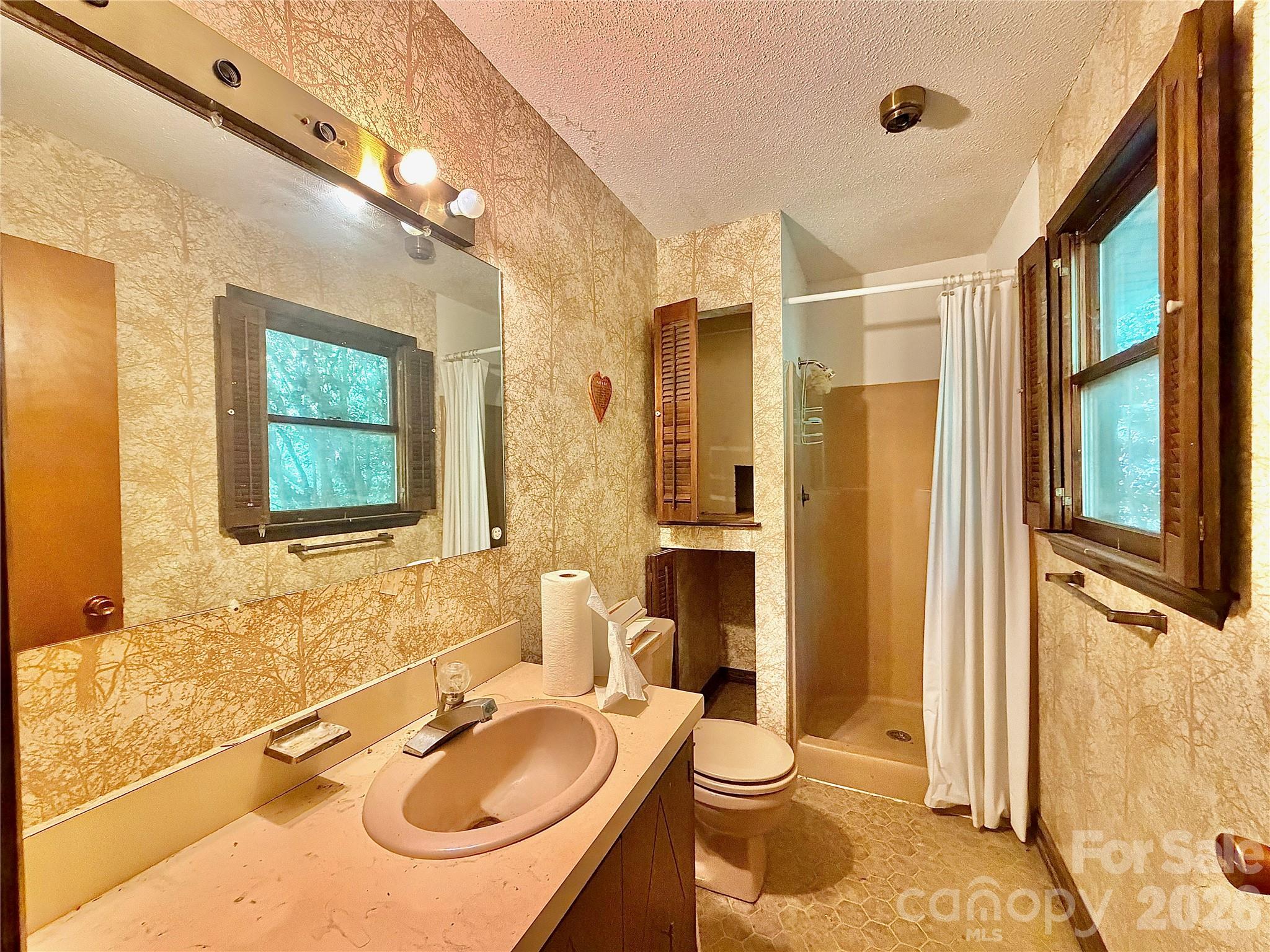 185 Dulaney Drive — Nebo