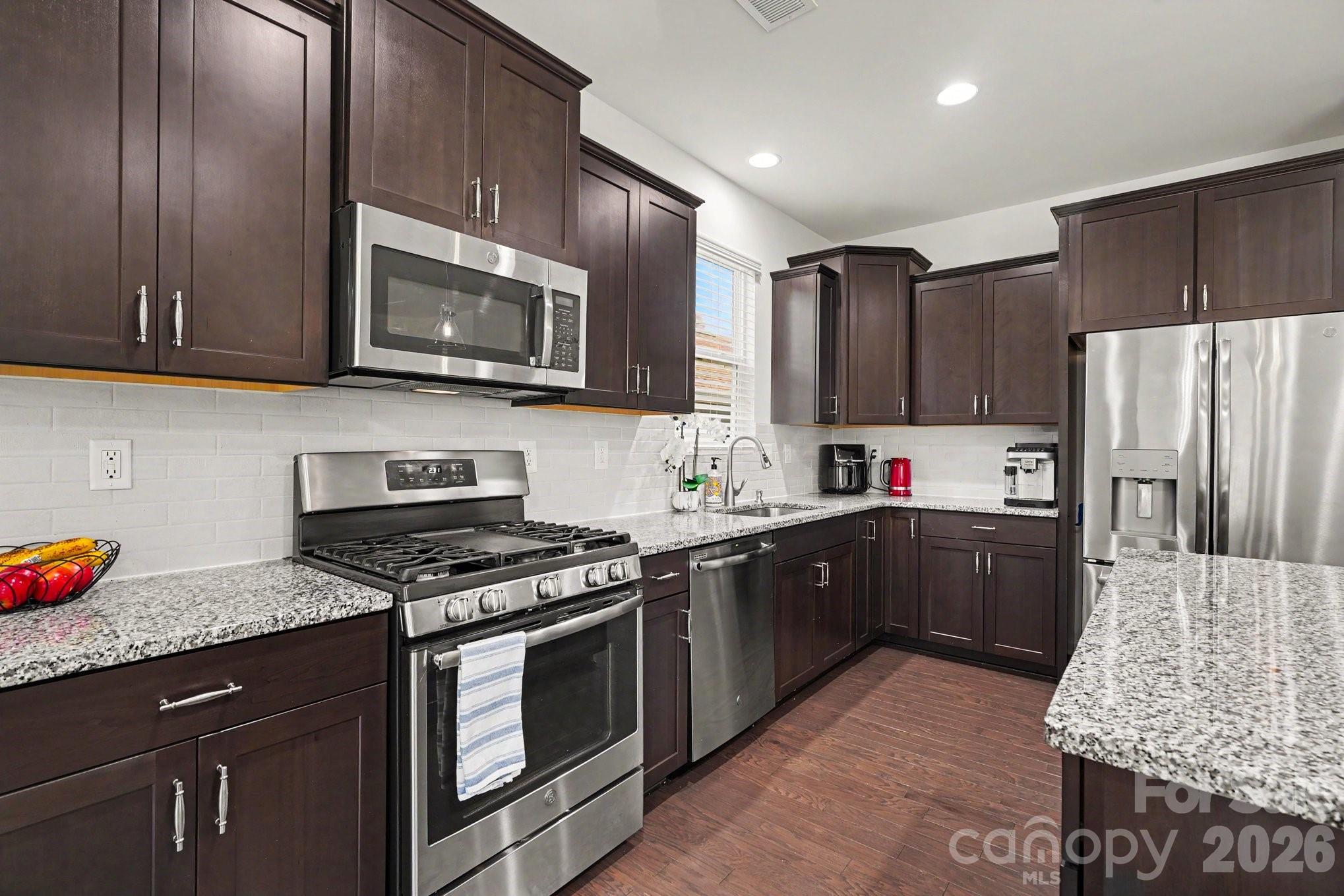 4267 Merrivale Drive — Lancaster