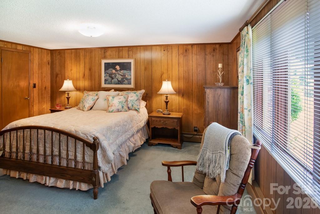 293 Dillardtown Road — Sylva