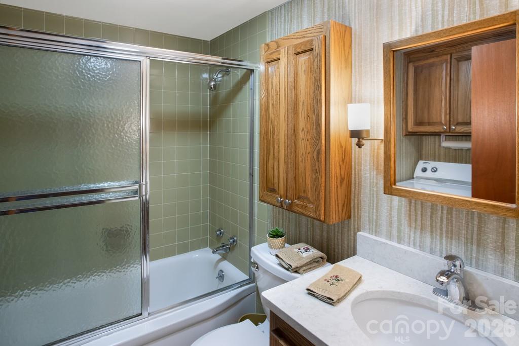 293 Dillardtown Road — Sylva