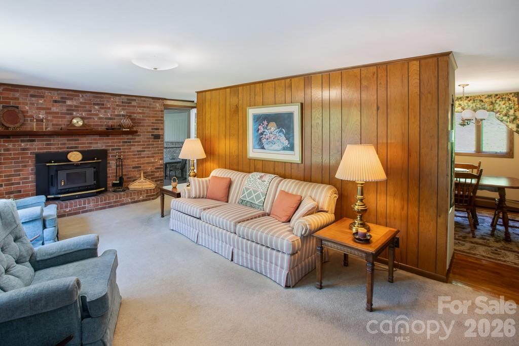 293 Dillardtown Road — Sylva