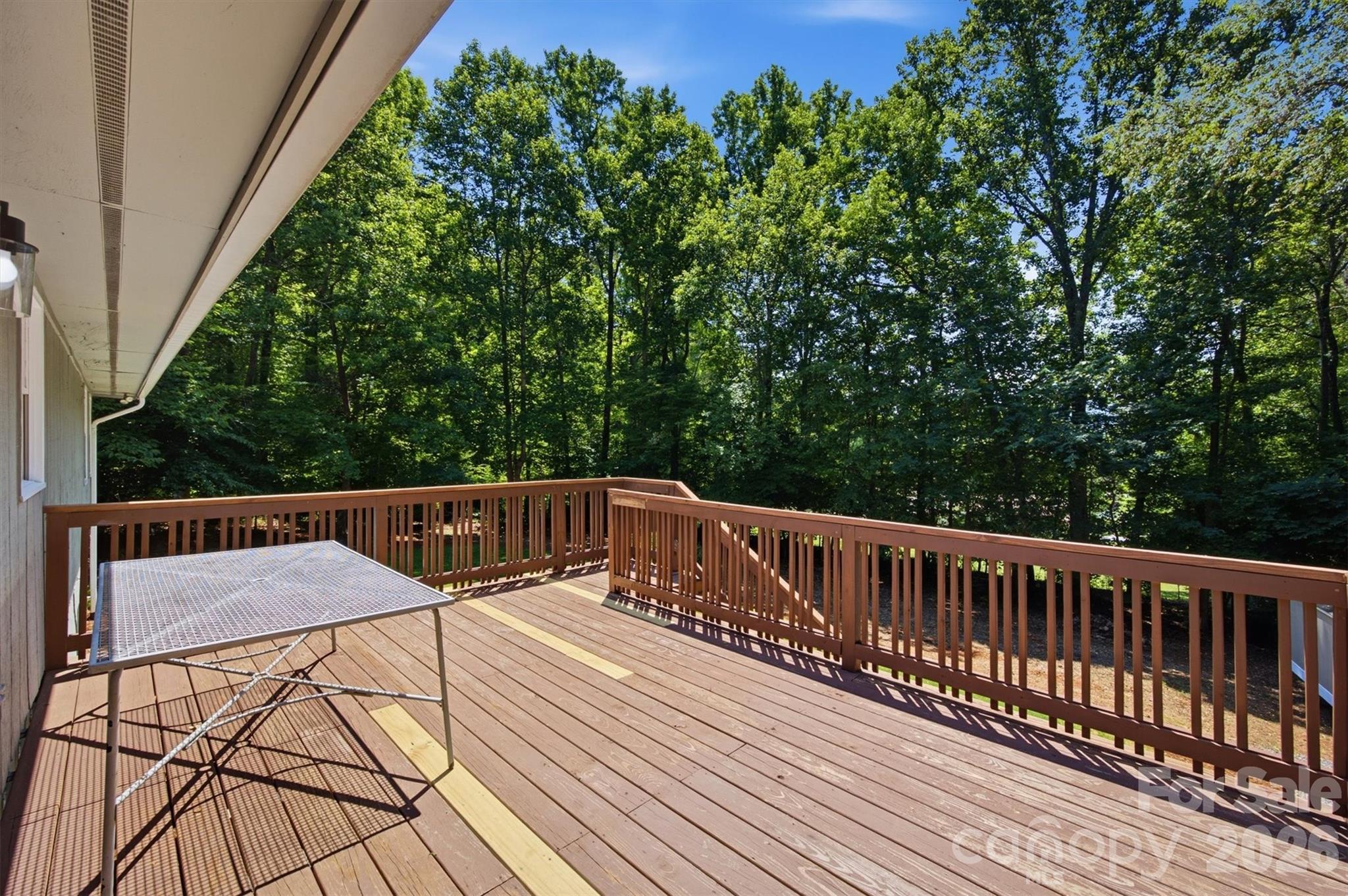104 Oakwood Drive — Morganton